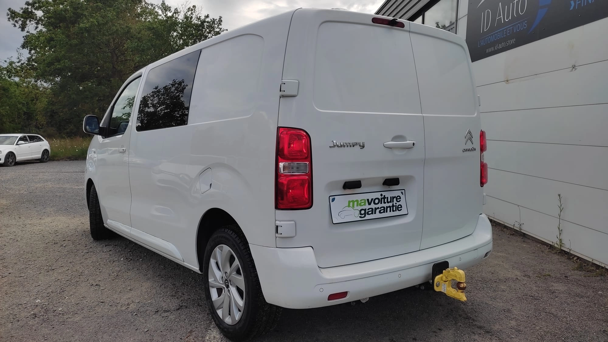 Citroen Jumpy COMBI 2.0 BLUEHDI 120 CAB APPROFONDIE TVA RECUPERABLE GARANTIE 12 MOIS COMBI 2.0 BLUEHDI 120 L2 M N2 — photo 3