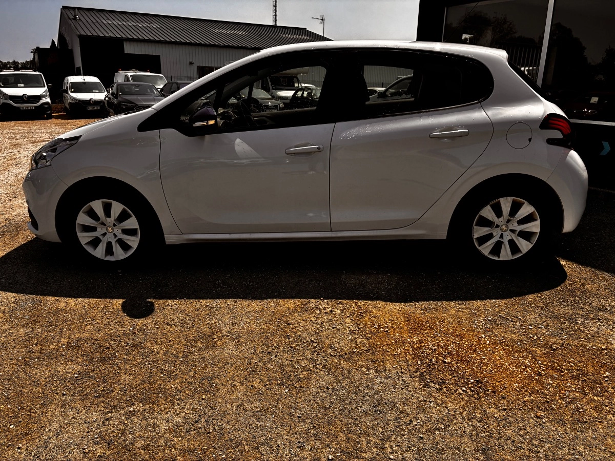 Peugeot 208 GENERATION-I 1.0 VTI 70 LIKE - Garantie 12 mois — photo 3
