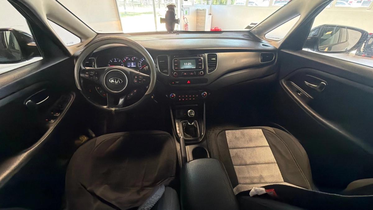 Kia Carens