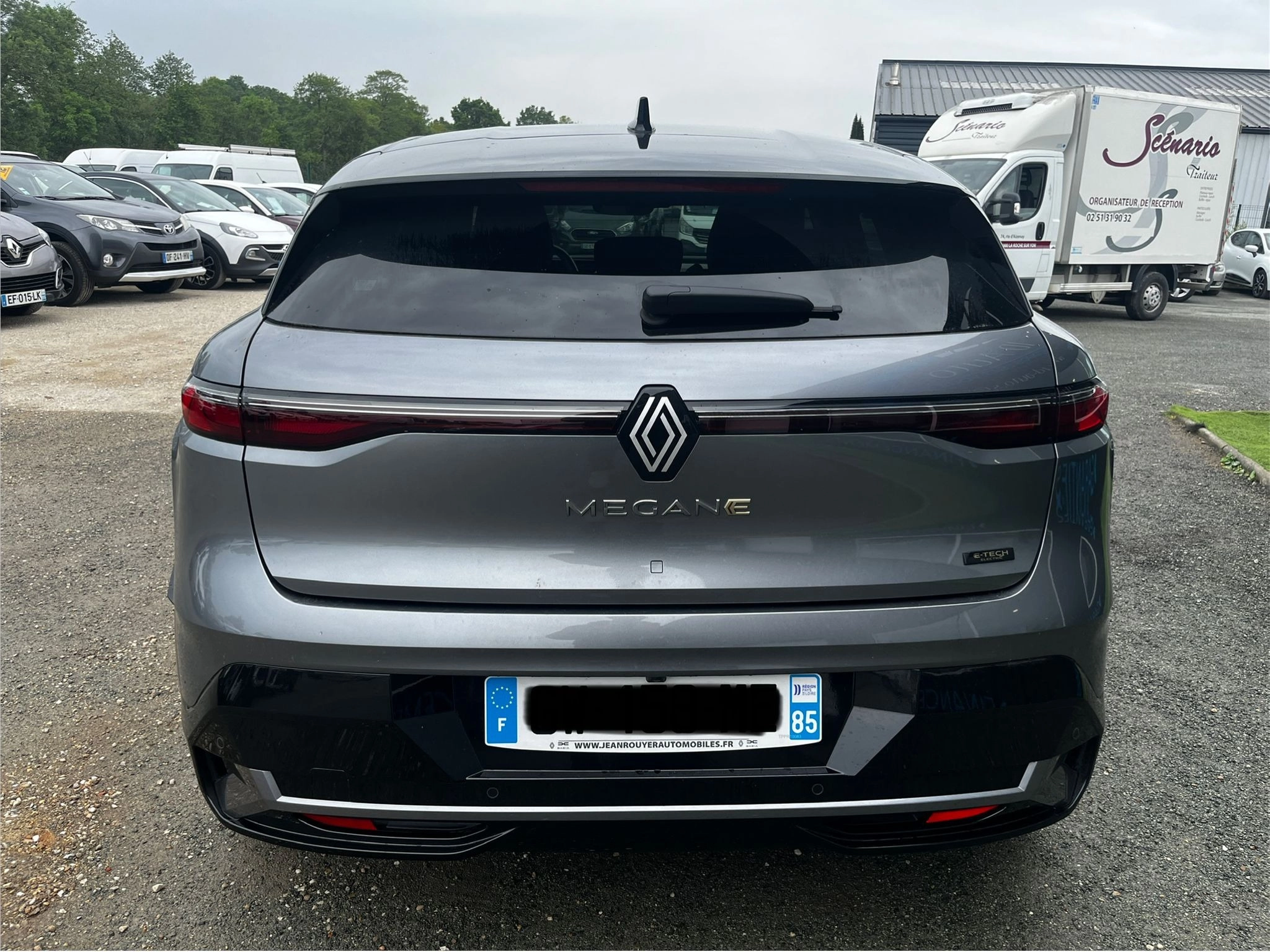 Renault Megane EV60 E-TECH ELECTRIC 220 60KWH AUTONOMIE-CONFORT TECHNO TVA RECUP GARANTIE 12  MOIS EV60 E-TECH ELECTRIC 220 75PPM 60KWH AUTONOMIE-CONFORT AC22 TECHNO BVA — photo 4