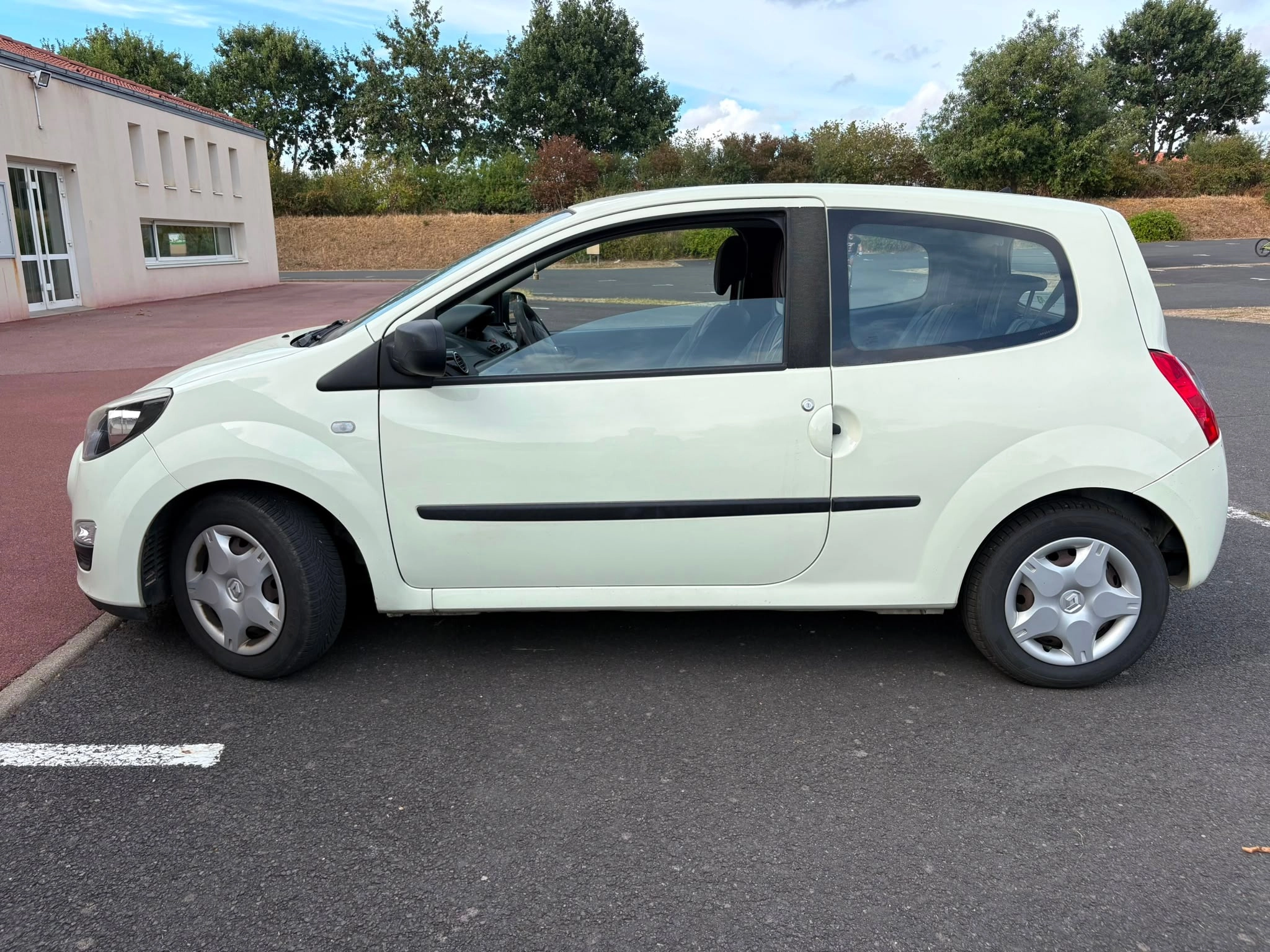 Renault Twingo 1.2 75 EXPRESSION — photo 4