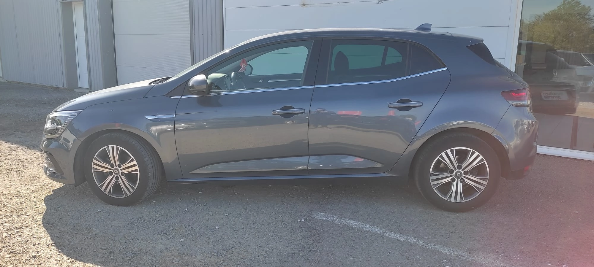 Renault Megane 1.5 BLUEDCI 115 INTENS EDC BVA — photo 2