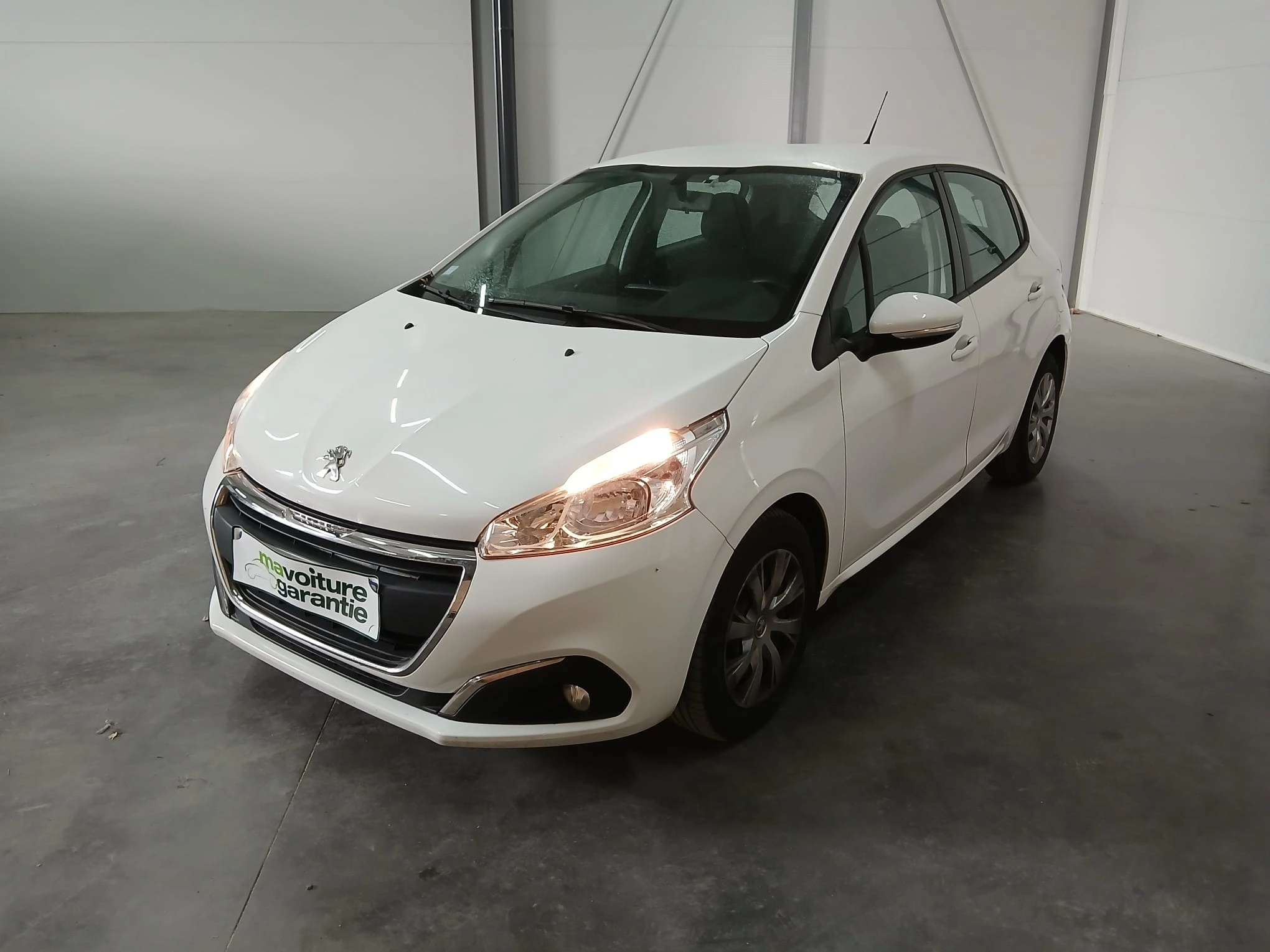 Peugeot 208 II 1.5 BLUEHDI 100 ALLURE PACK - Garantie 12 mois