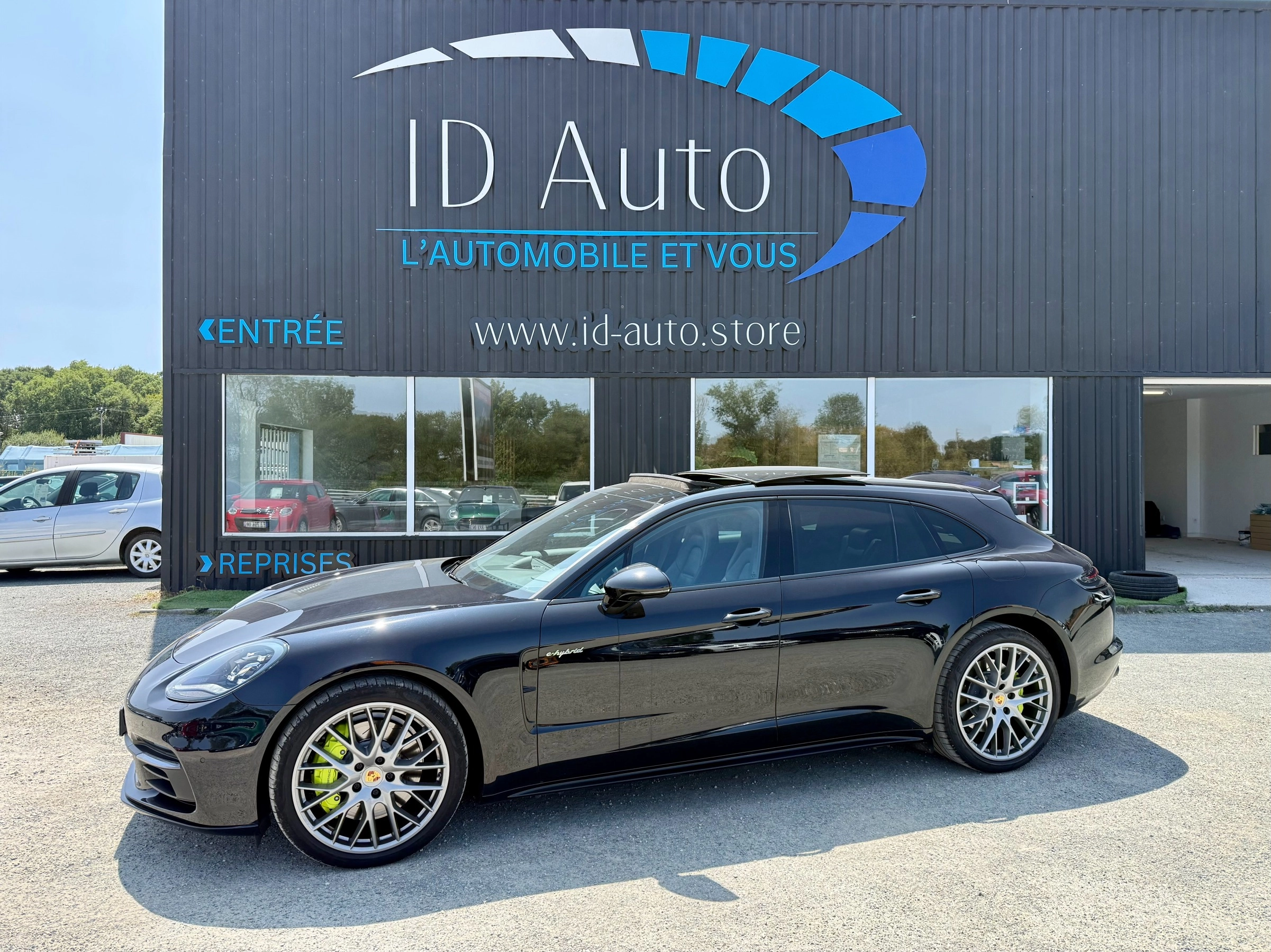 Voiture d'occasion Porsche Panamera en Vendée chez IDE AUTO