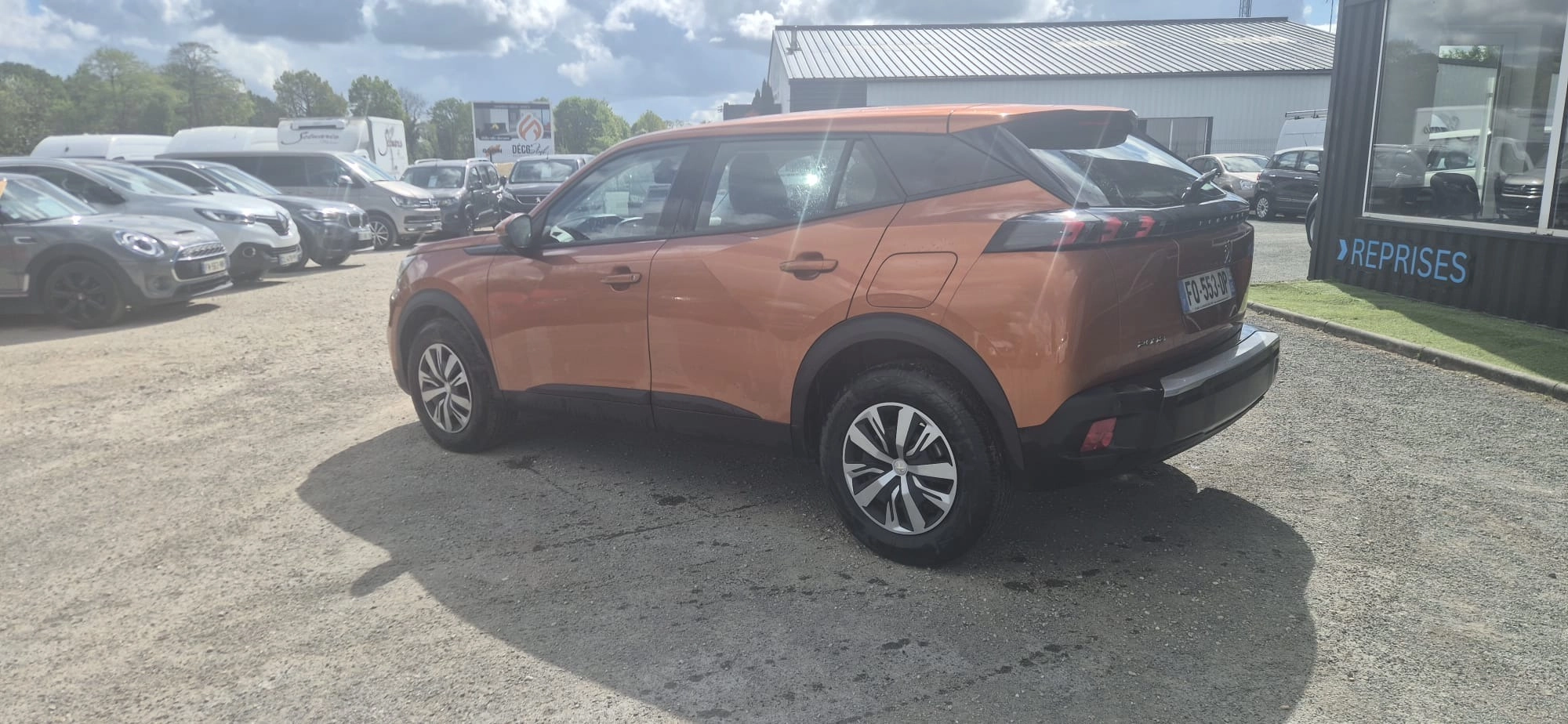 Peugeot 2008 GENERATION-I 1.2 PURETECH 100 ACTIVE START-STOP — photo 3