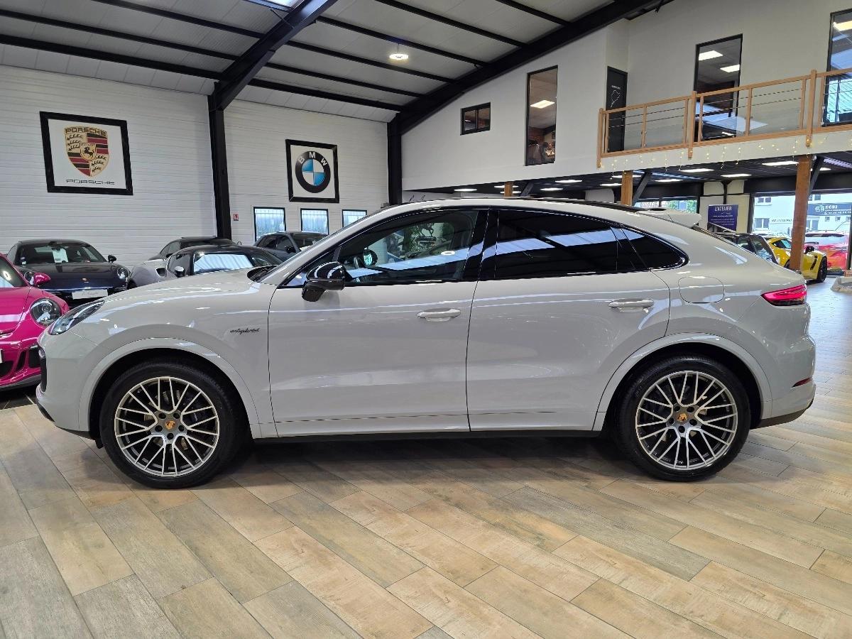 PORSCHE CAYENNE 3.0 V6 462 PLATINIUM EDITION