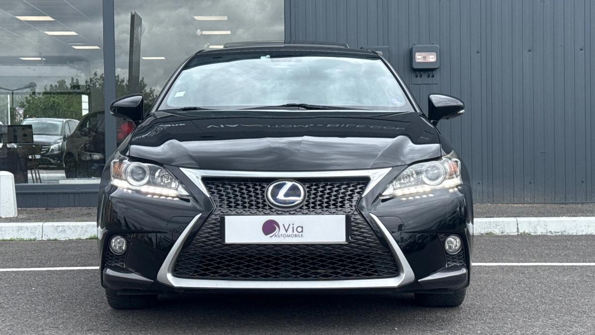 Lexus CT200H