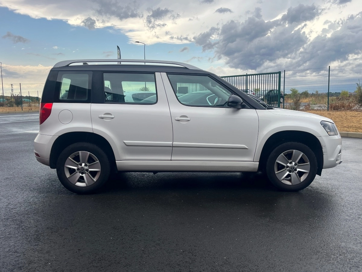 Skoda Yeti 2.0 TDI 110 AMBITION 4X2 — photo 4