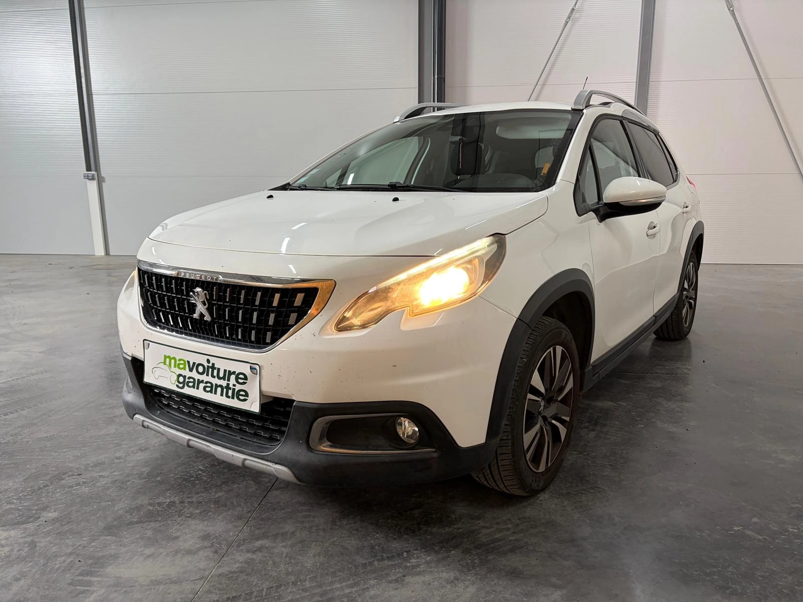 Peugeot 2008 1.6 BLUEHDI 100 ALLURE BUSINESS - Garantie 12 mois GENERATION-I 1.6 BLUEHDI 100 ALLURE BUSINESS EAT BVA START-STOP