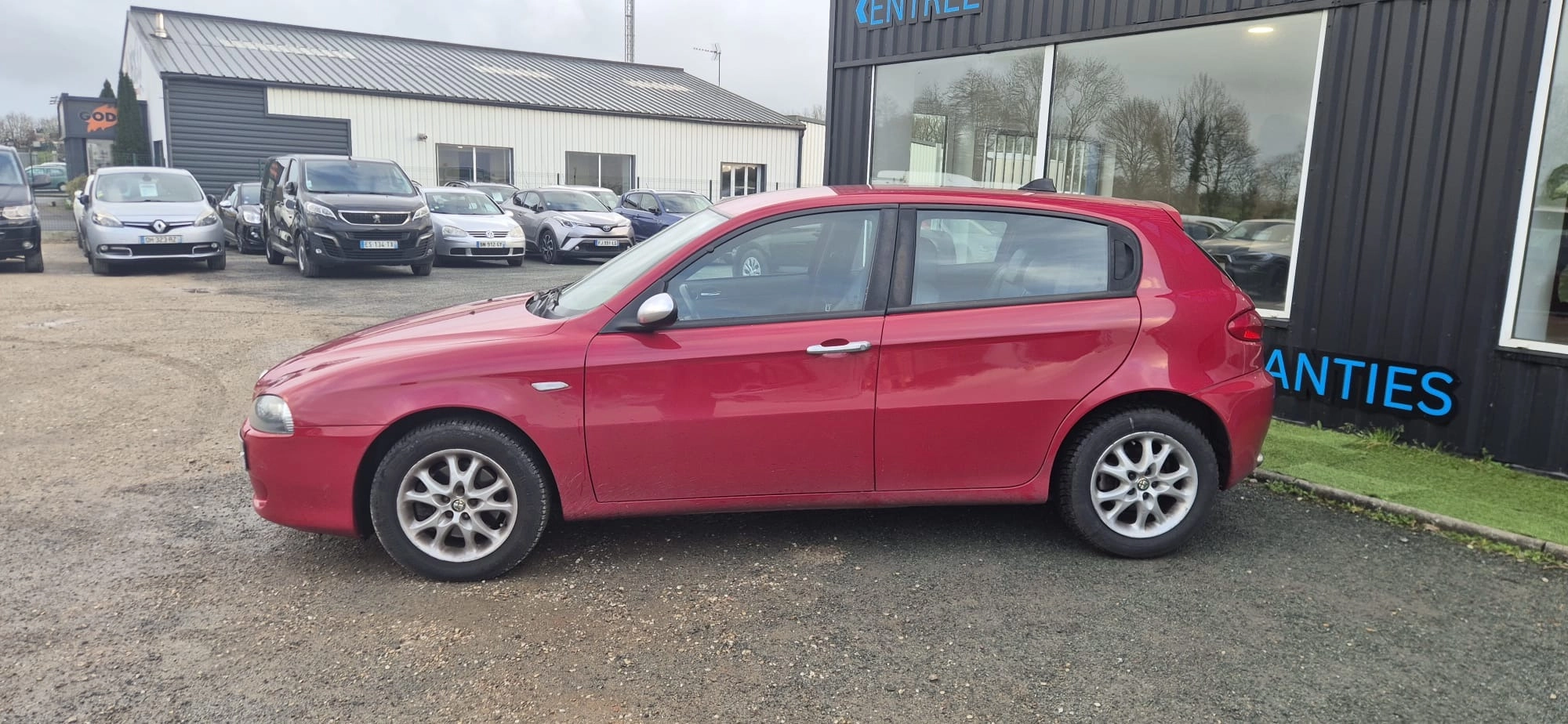 Alfa Romeo 147 1.9 JTDM 150 garantie 12 mois — photo 2
