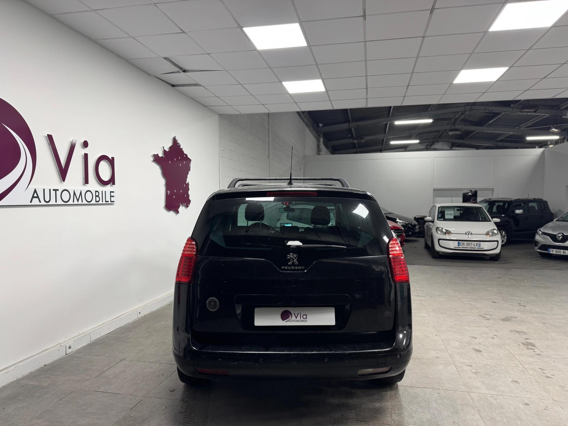 Peugeot 5008