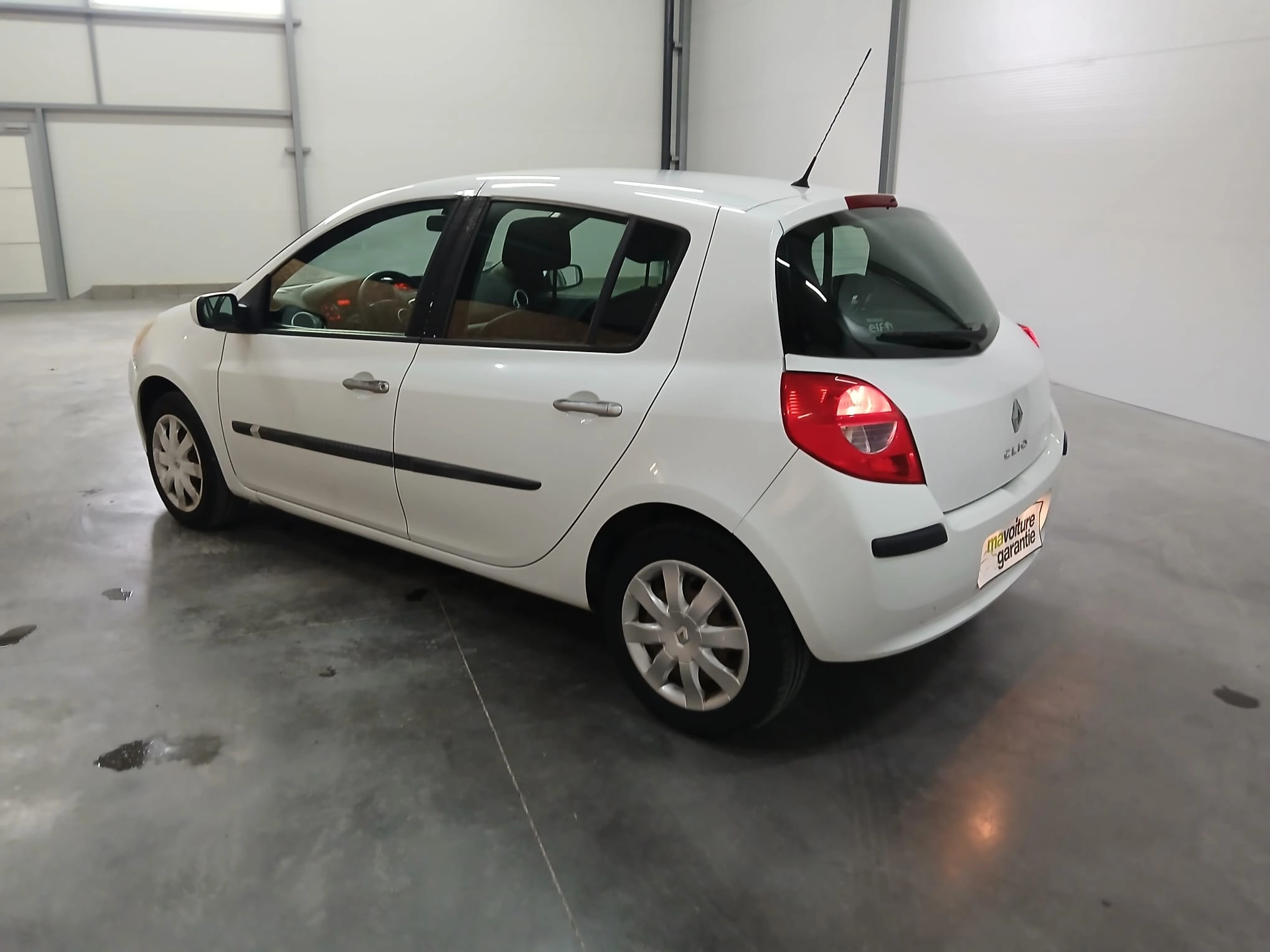 Renault Clio 1.5 DCI 85 EXPRESSION - Garantie 12 mois — photo 3
