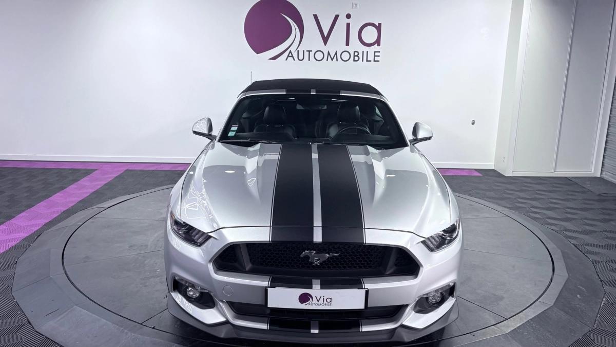 FORD MUSTANG