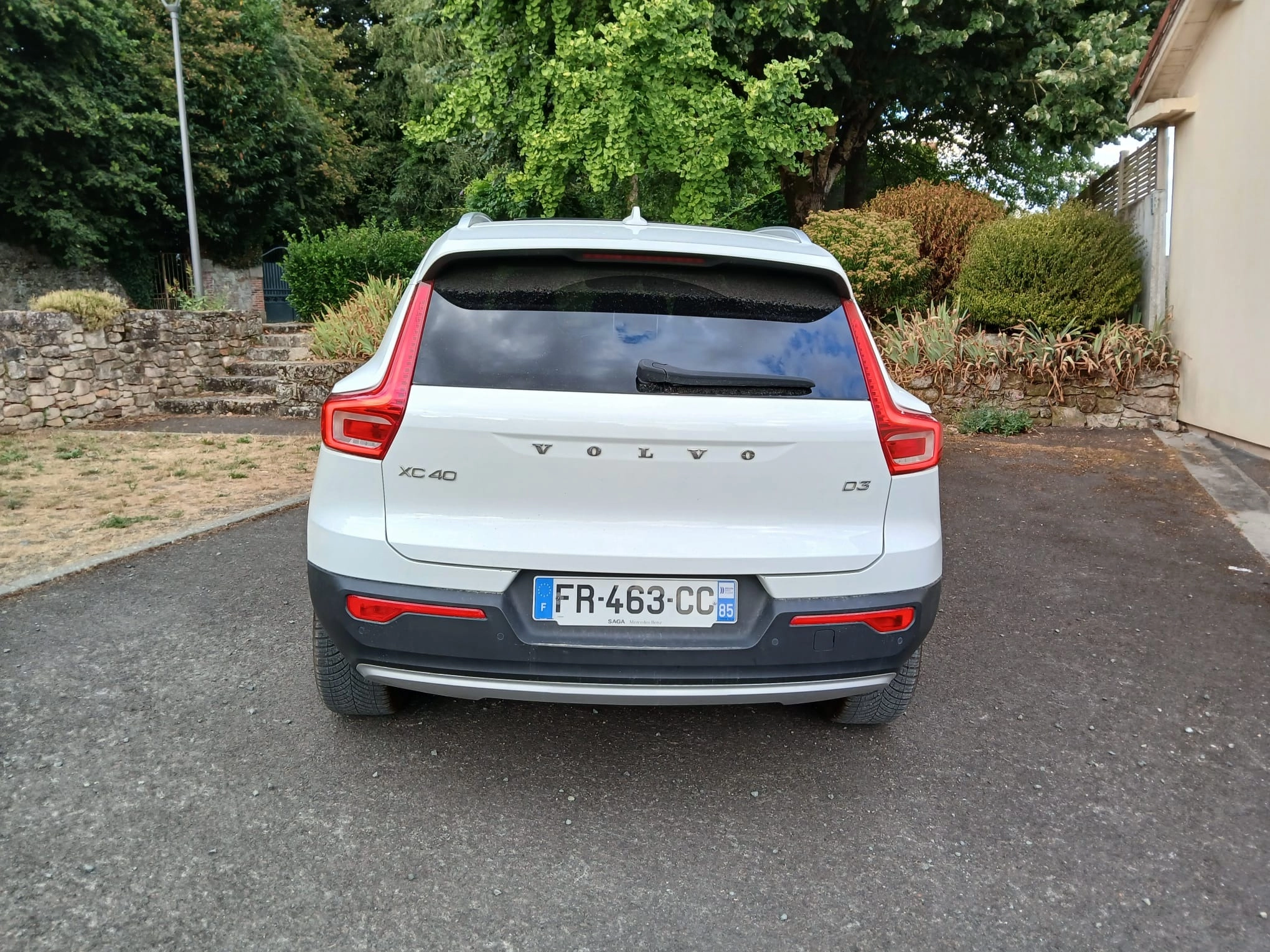 Volvo Xc40 2.0 D3 150 MOMENTUM 2WD GEARTRONIC BVA - Garantie 12 mois — photo 4