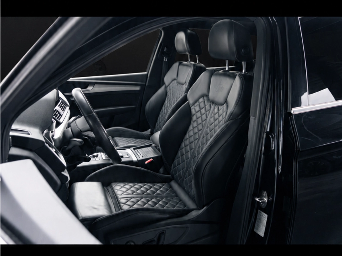Audi Q5 - photo 11