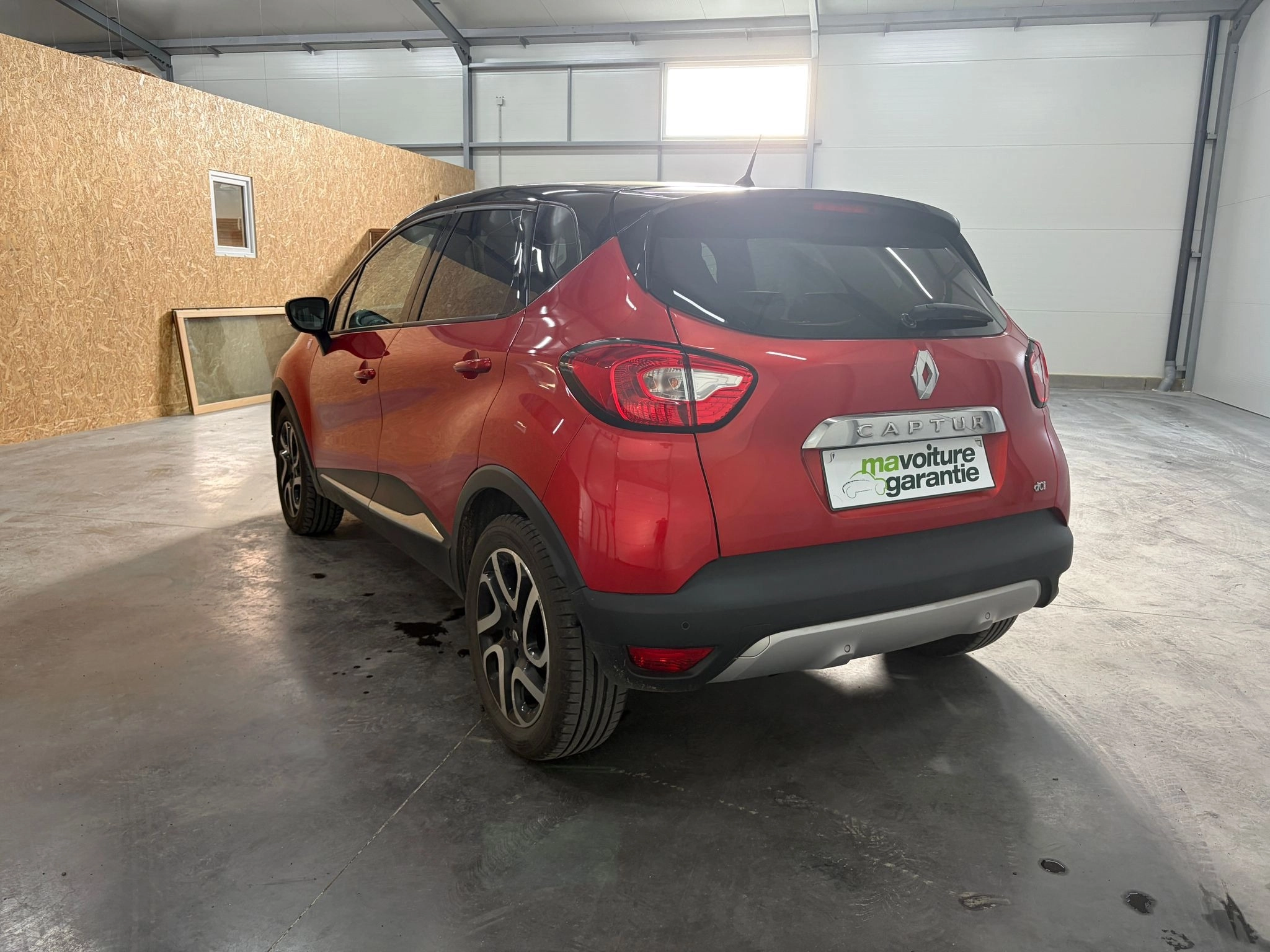Renault Captur 1.5 DCI 90 ENERGY HELLY HANSEN - Garantie 12 mois 1.5 DCI 90 ENERGY HELLY HANSEN START-STOP — photo 3