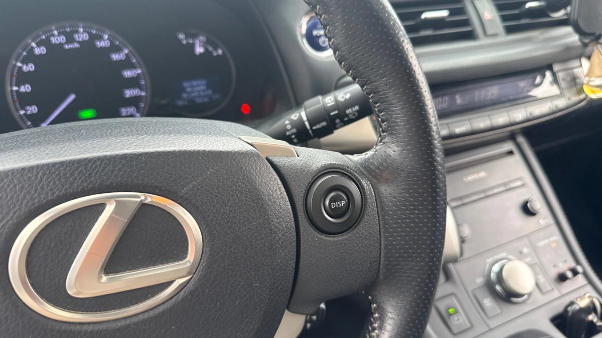 Lexus CT200H