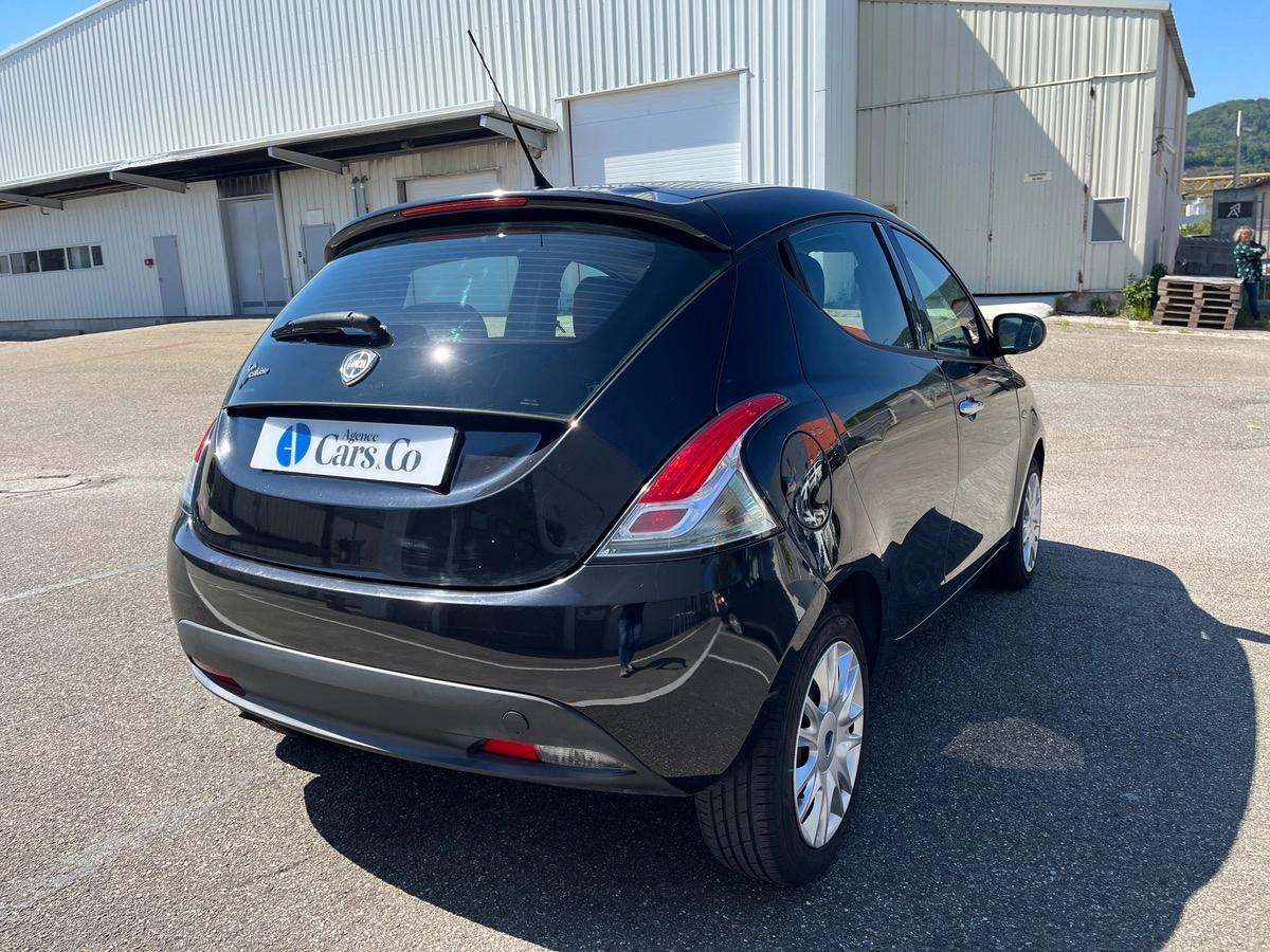 Lancia Ypsilon 