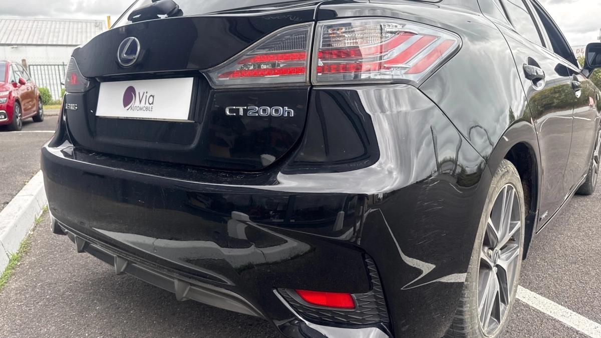 Lexus CT200H