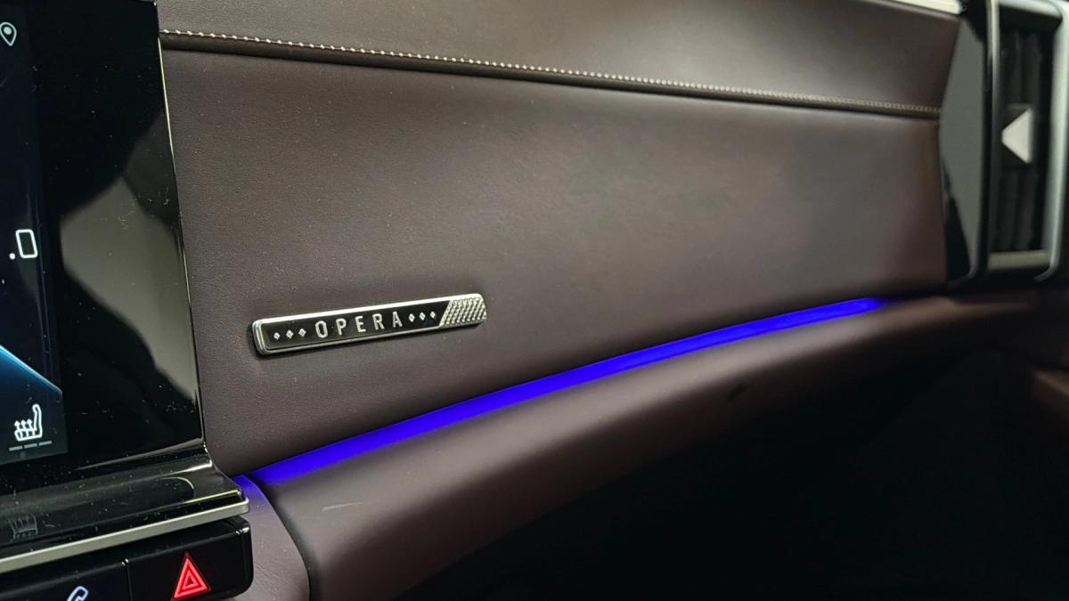 Ds Automobiles DS9