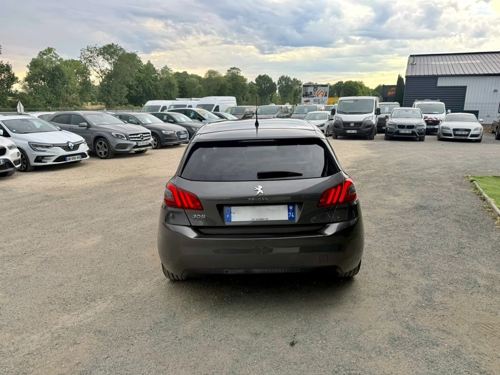 Peugeot 308 GENERATION-II 1.5 BLUEHDI 130 ACTIVE EAT BVA START-STOP Garantie 12 mois — photo 4