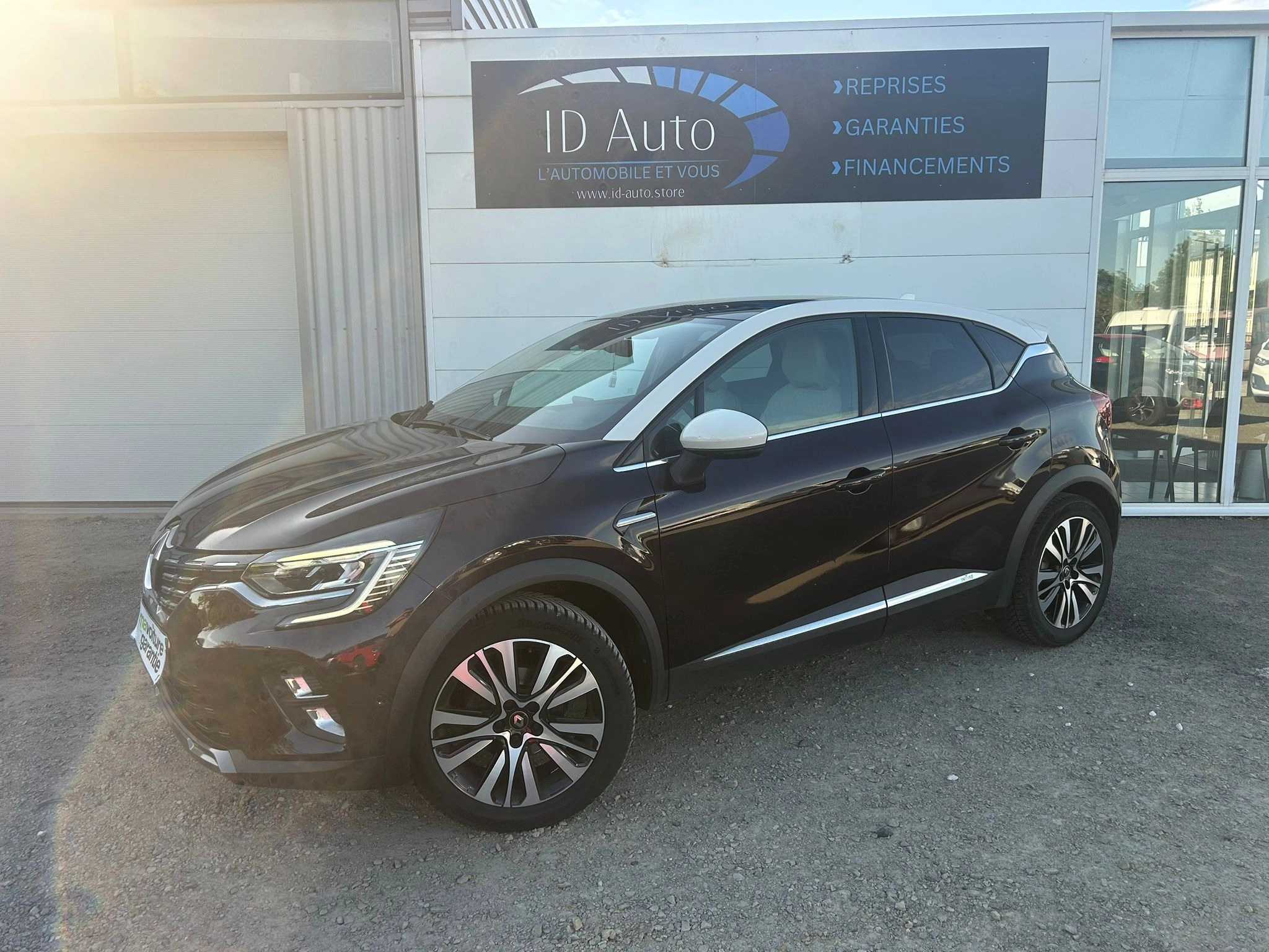 Renault Captur 1.5 BLUEDCI 115 INITIALE PARIS EDC BVA - GARANTIE 12 MOIS