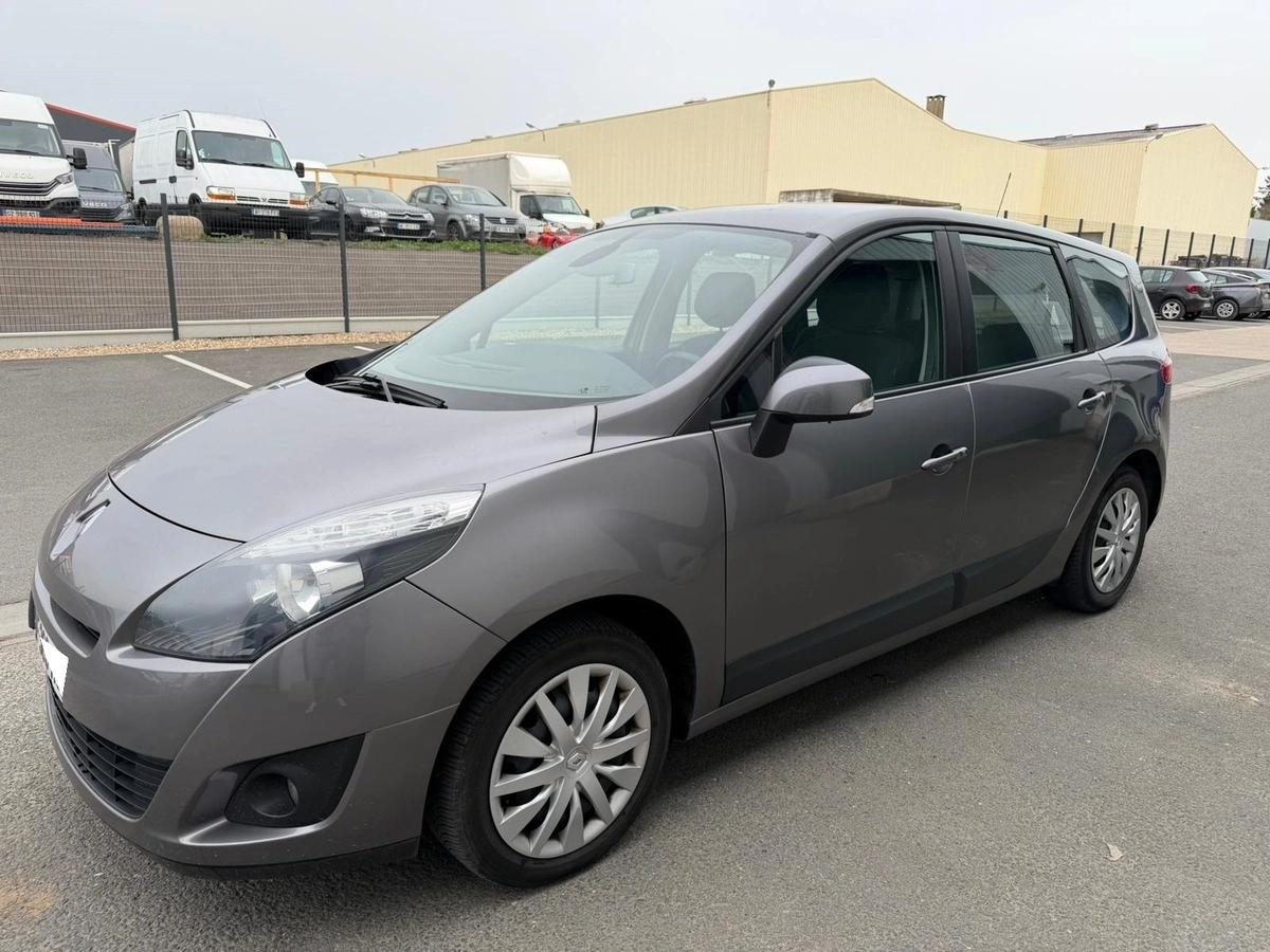 RENAULT Grand Scenic