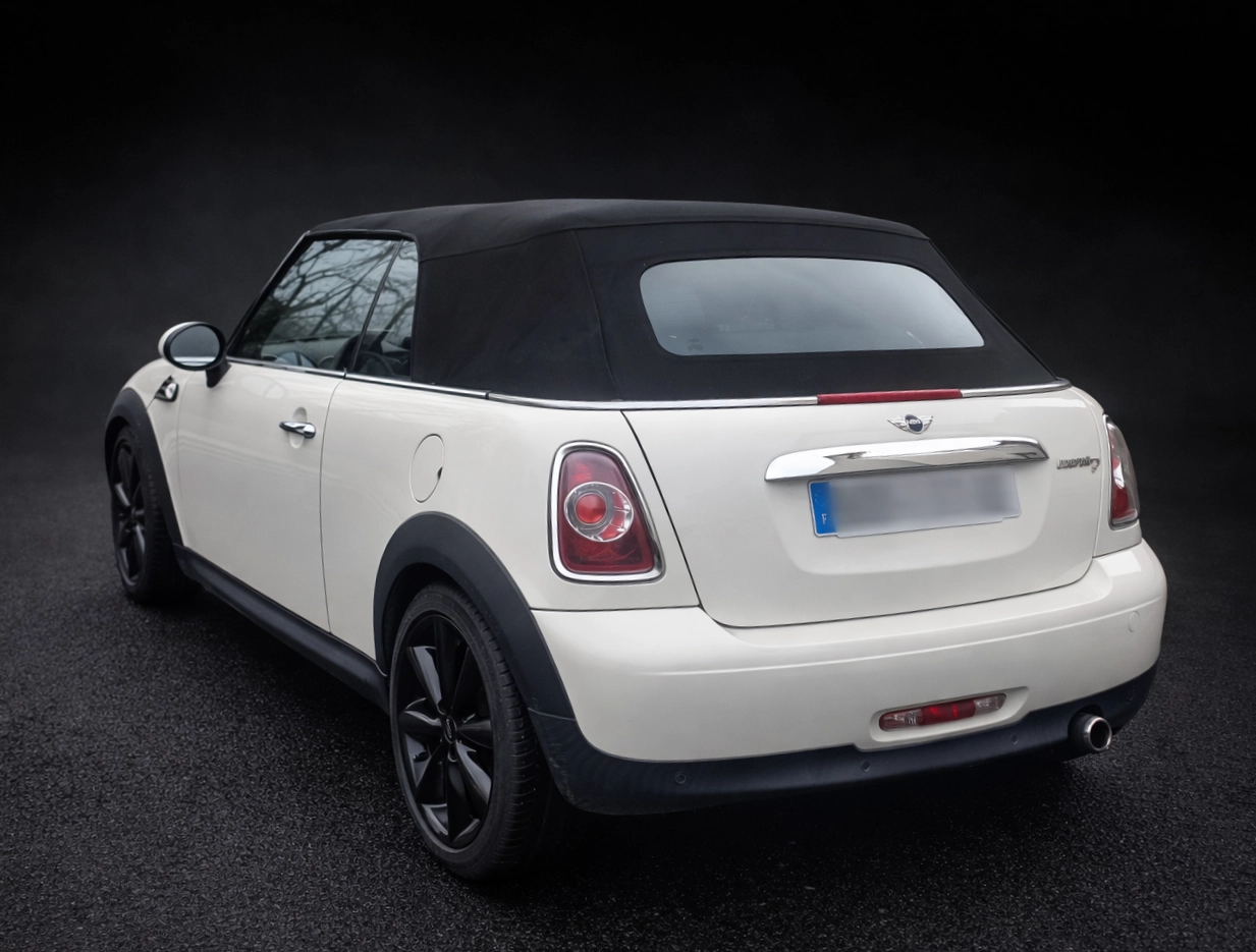 Mini Cabrio 1.6 D 110 COOPER — photo 4