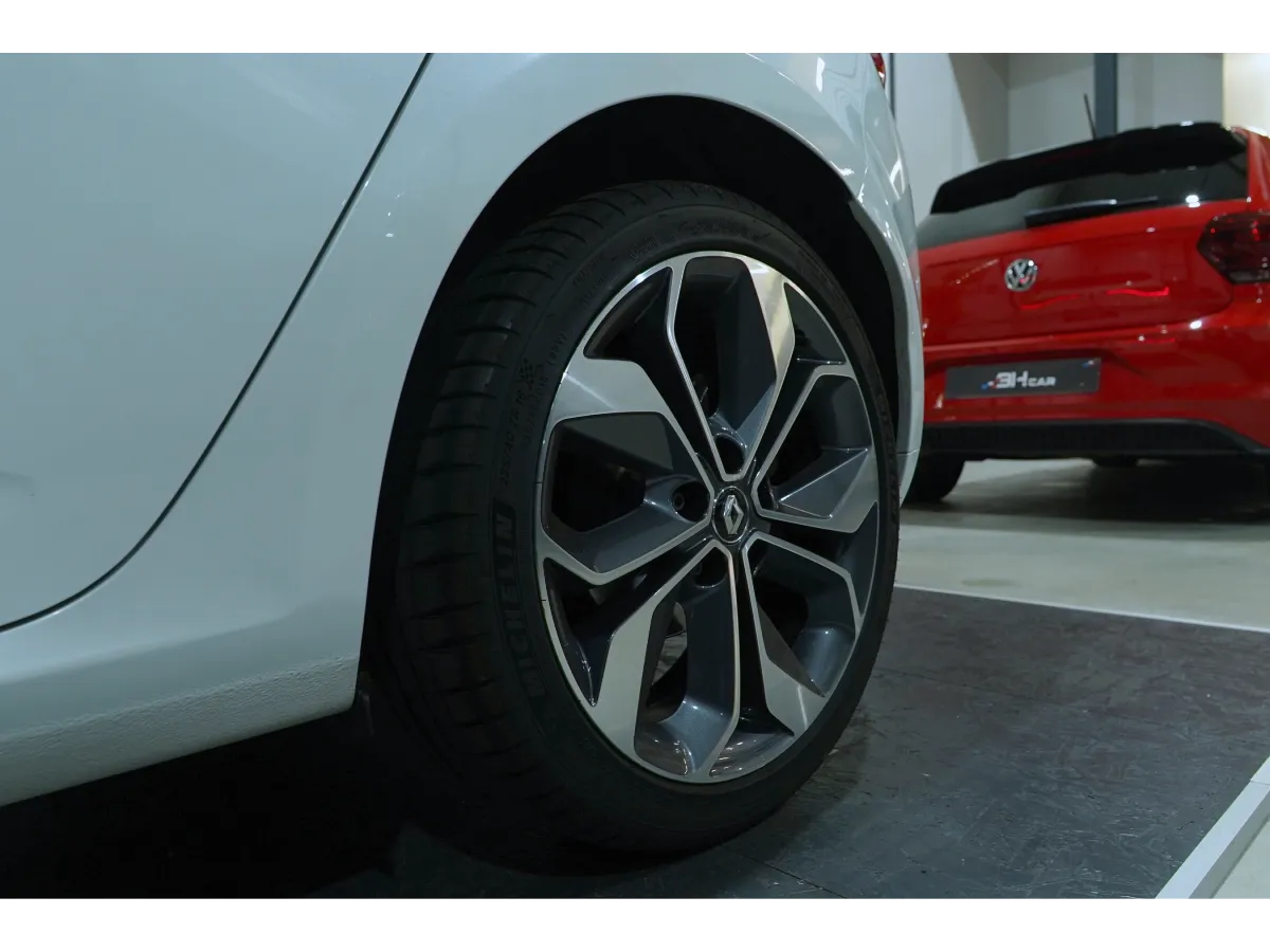 Renault Megane - photo 5