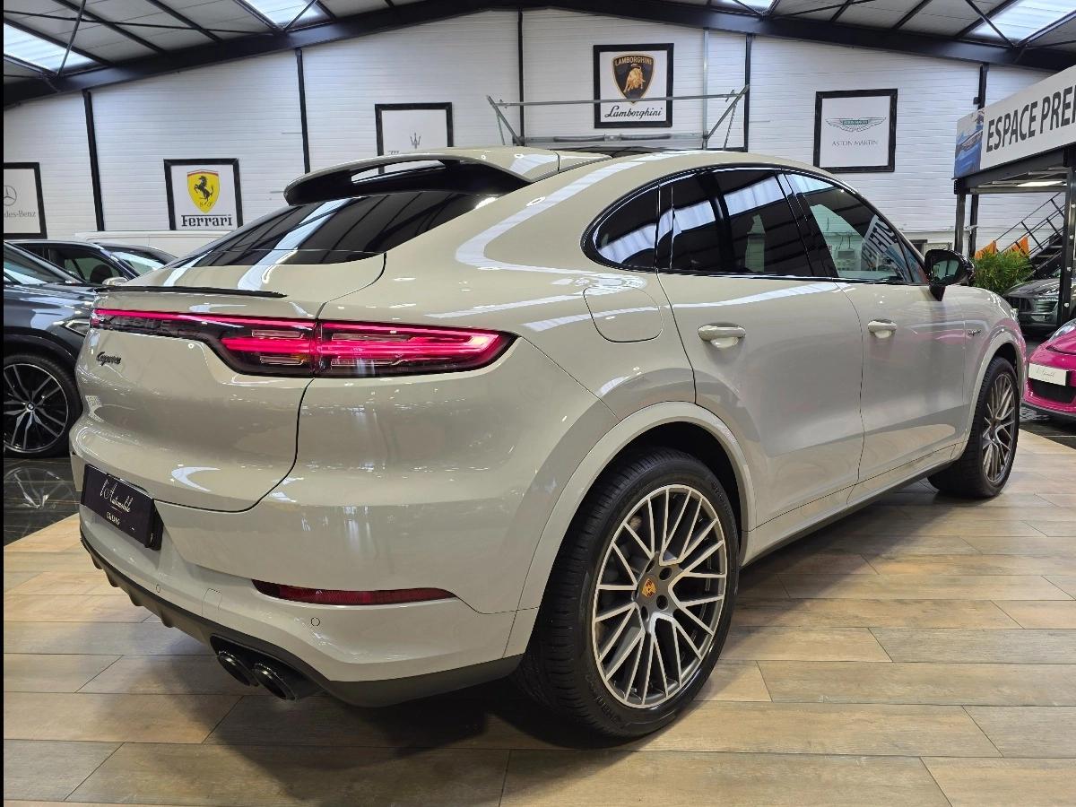 PORSCHE CAYENNE 3.0 V6 462 PLATINIUM EDITION