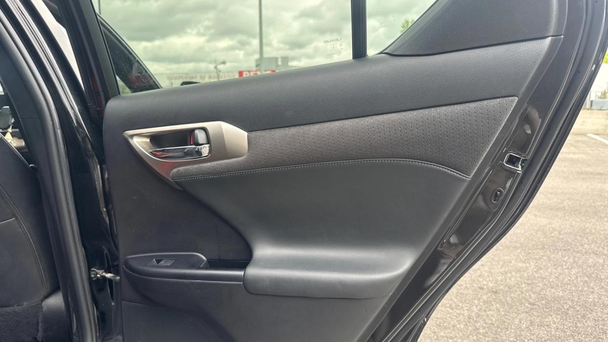 Lexus CT200H