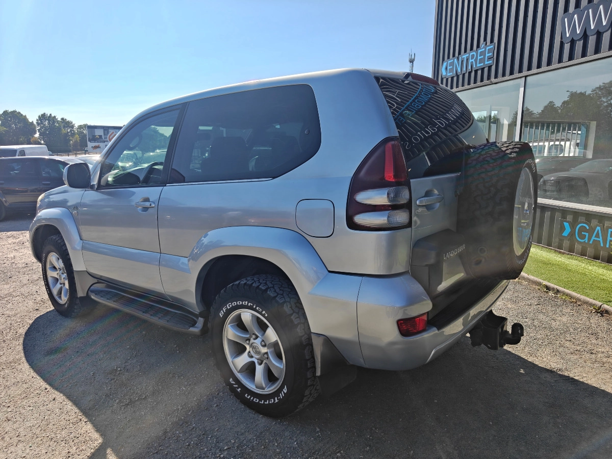 Toyota Land Cruiser 3.0 D4D 165 4X4 - GARANTIE 12 MOIS — photo 3