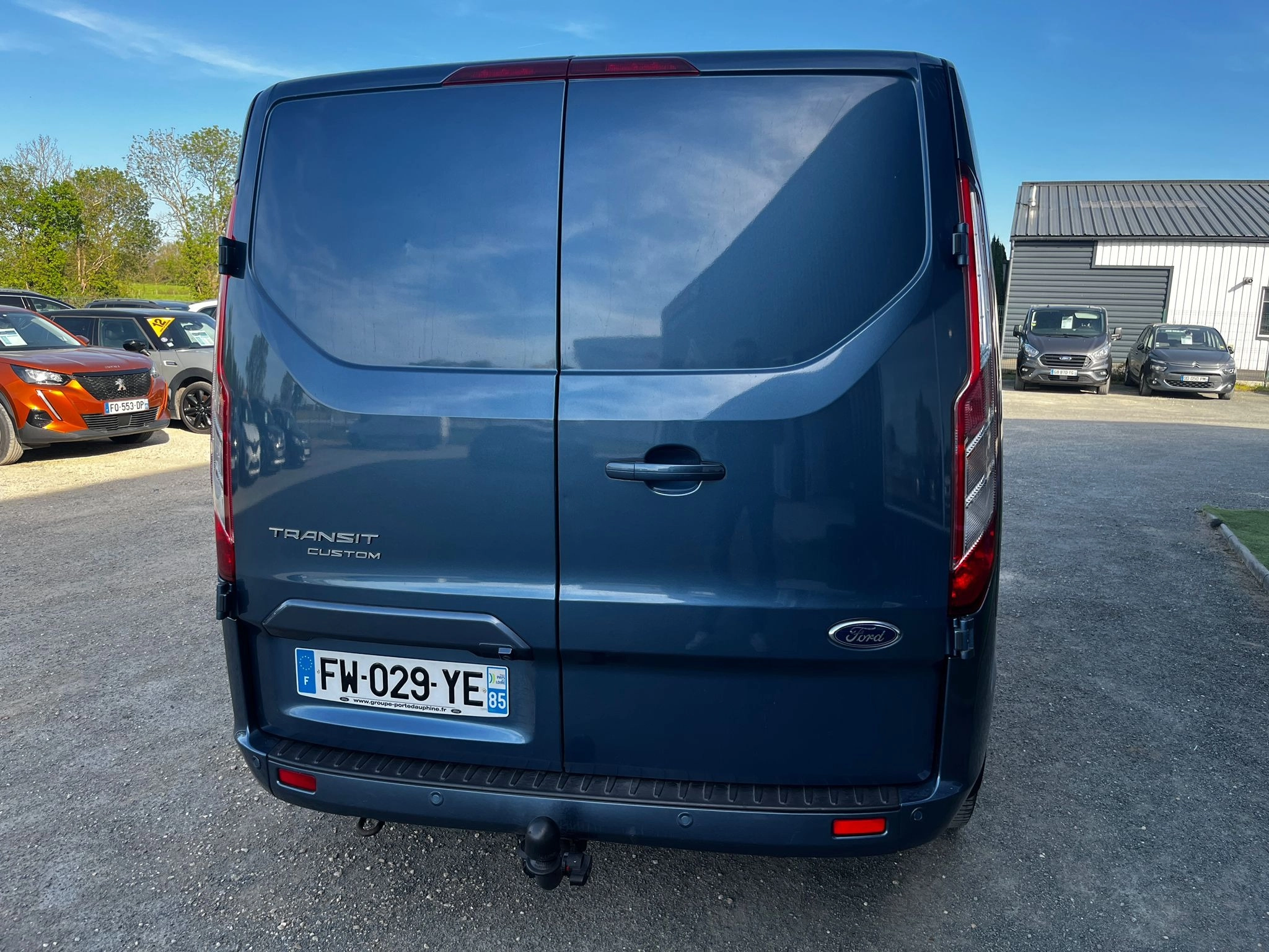 Ford Transit Custom Vu CABINE APPROFONDIE 2.0 ECOBLUE 130 L1H1 COURT LIMITED BVA Garantie 12 Mois FOURGON 300 2.0 ECOBLUE 130 L1H1 COURT PC-TN LIMITED BVA START-STOP — photo 4