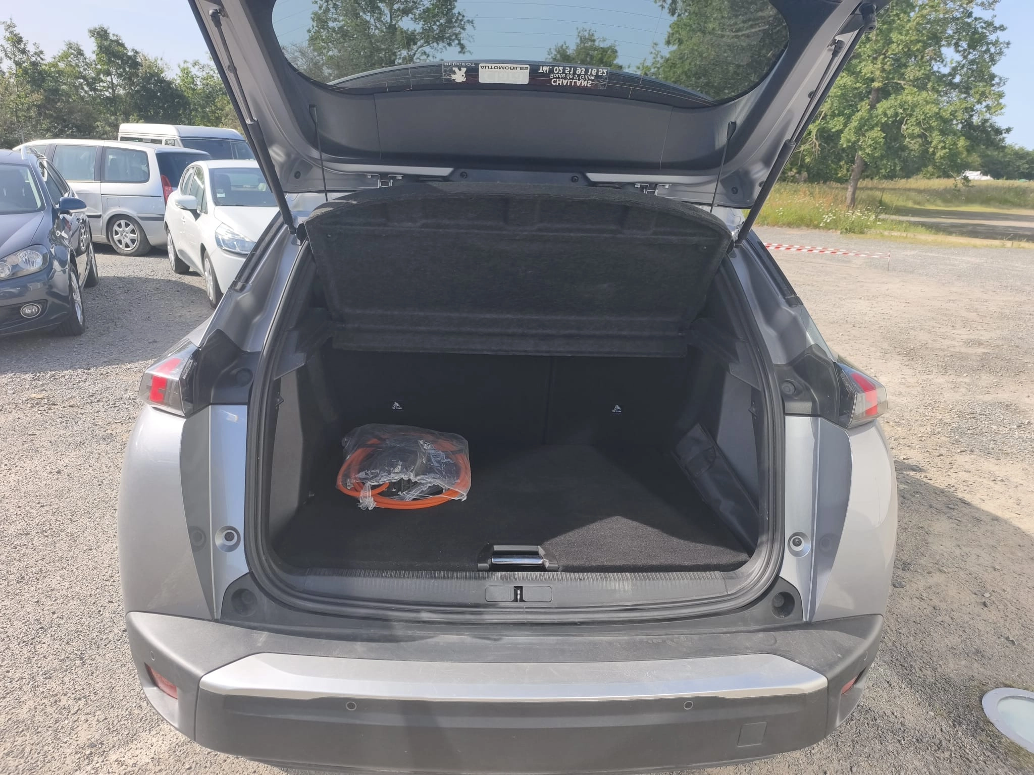 Peugeot E-2008 GENERATION-II ELECTRIC 135 77PPM 50KWH ROADTRIP BVA GARANTIE 12 MOIS — photo 4