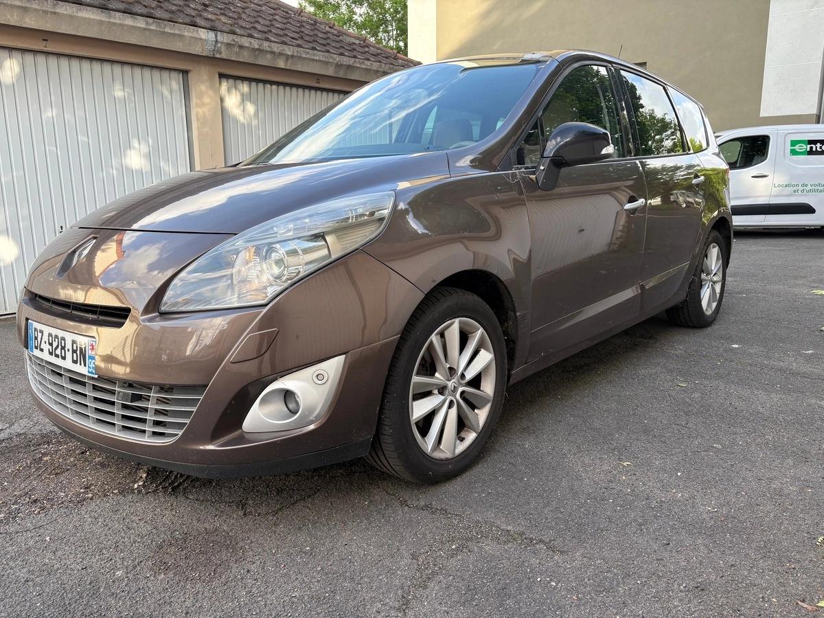 RENAULT Grand Scenic
