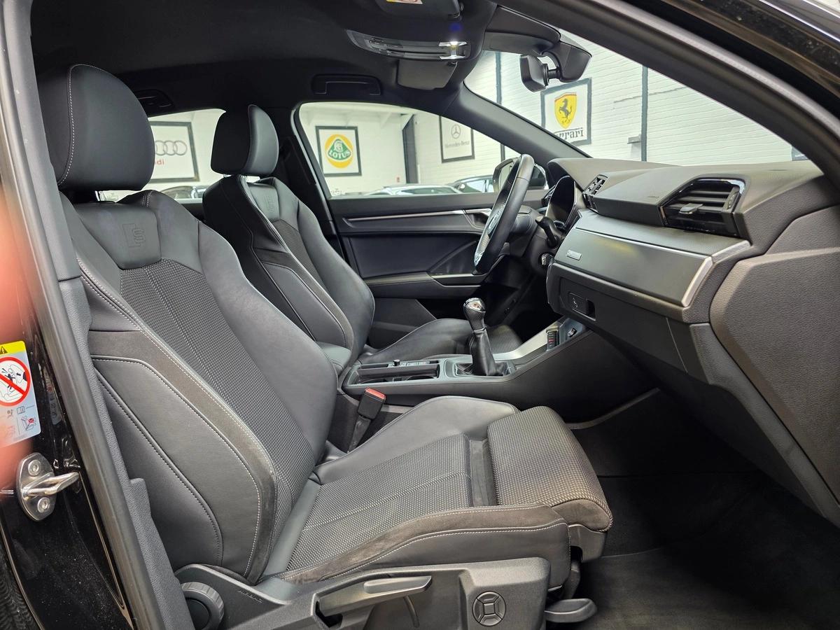 Audi Q3 1.5 35 TFSI 150 S-LINE