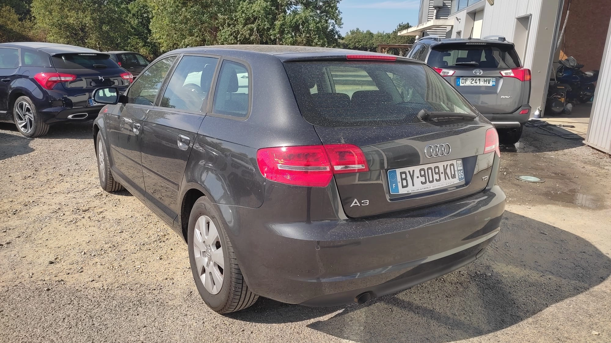 Audi A3 SPORTBACK 1.6 TDI 105 BUSINESS LINE GARANTIE 12 MOIS — photo 3