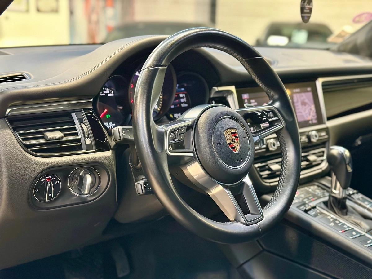 Porsche Macan 