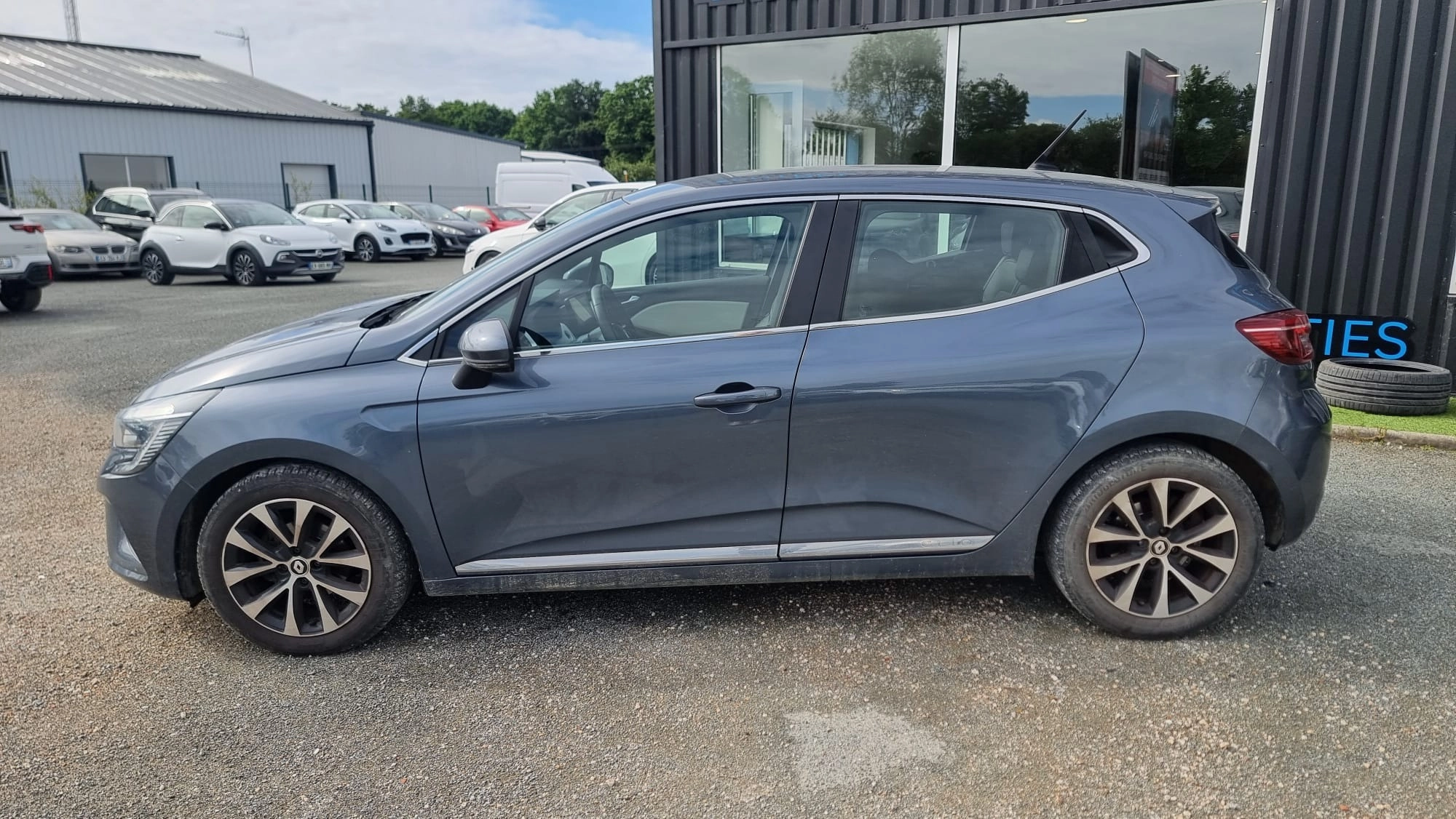 Renault Clio / Garantie 12 mois 0.9 TCE 90 INTENS — photo 3