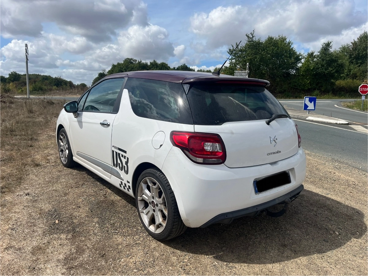 Ds Automobiles Ds 3 1.6 HDI 110 SPORT CHIC Garantie 12 mois — photo 3