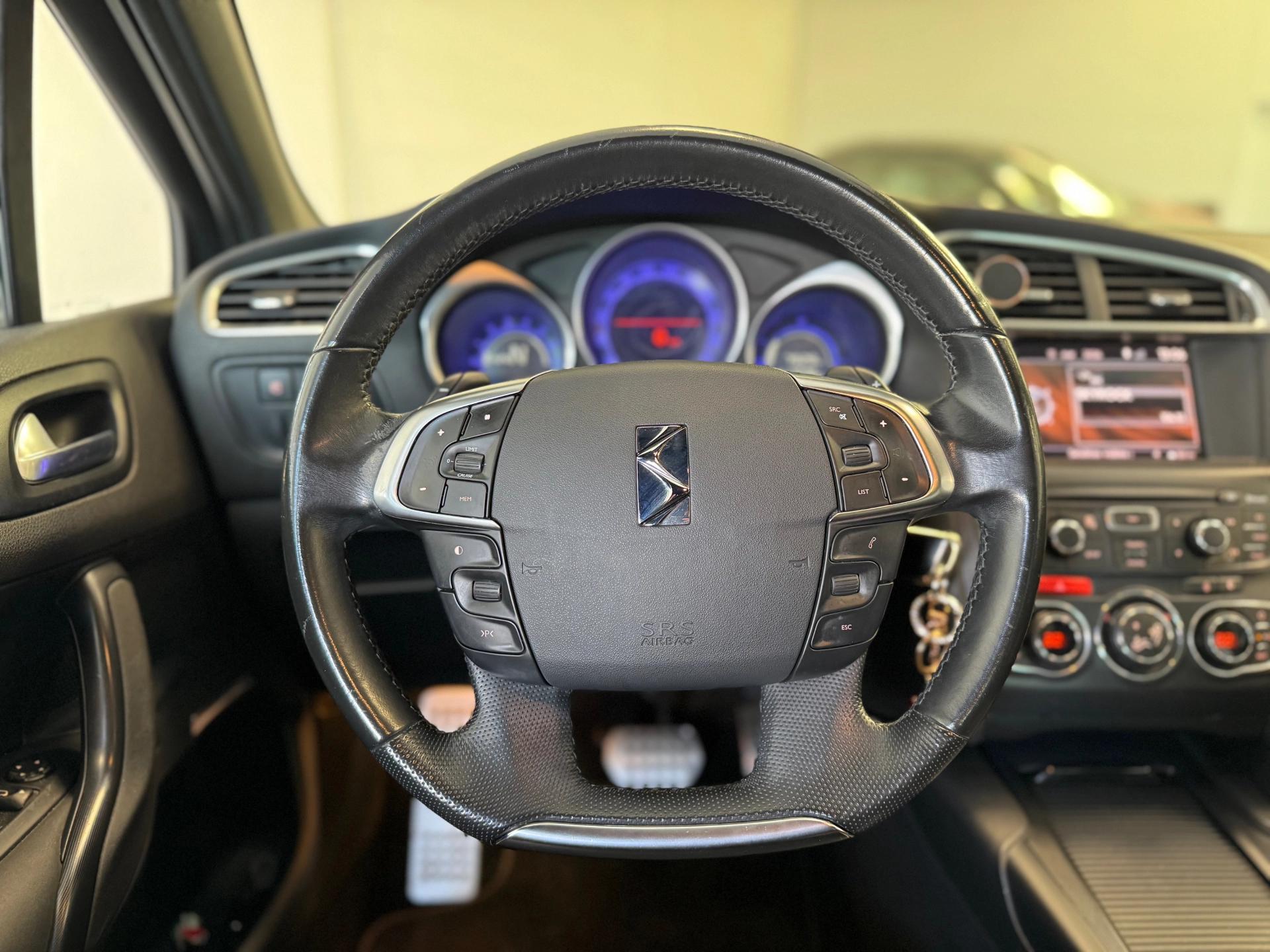 Ds Automobiles Ds 4