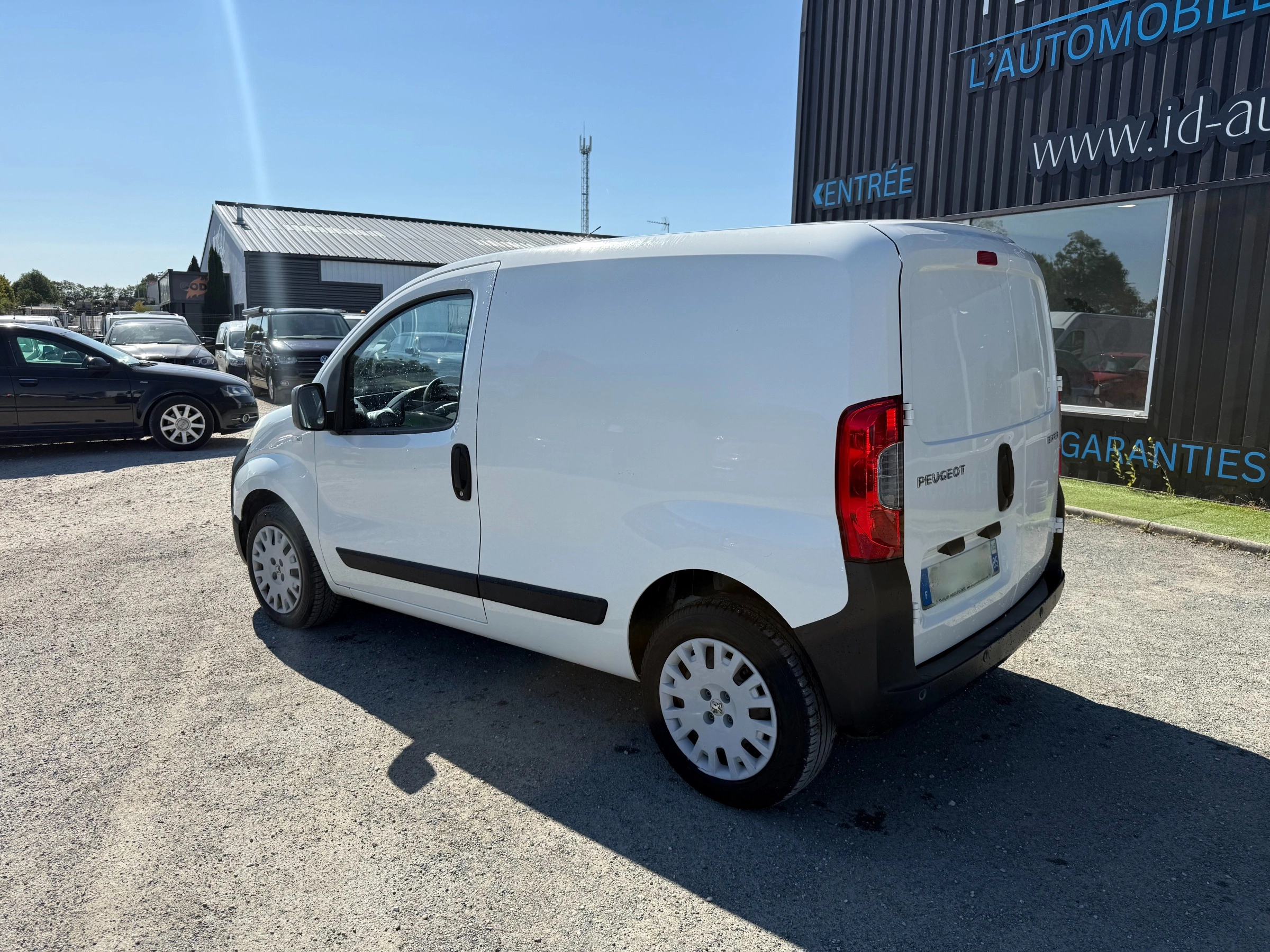 Peugeot Bipper FOURGON 1.3 HDI 75 - GARANTIE 12 MOIS — photo 3