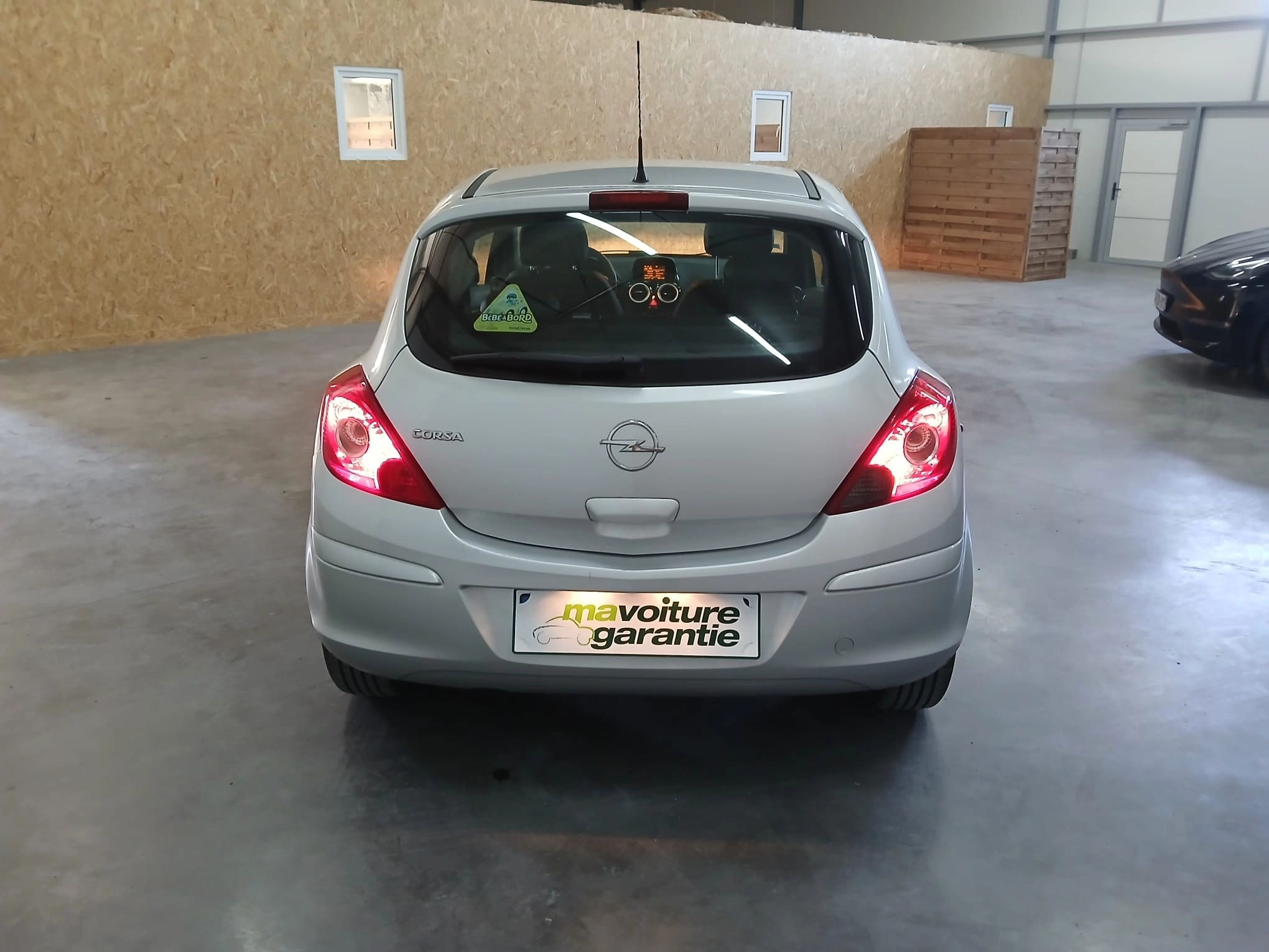 Opel Corsa 1.4 TWINPORT 90 COSMO BVA — photo 4