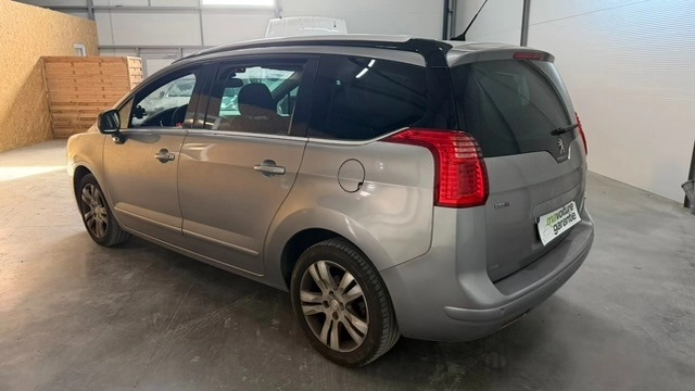 Peugeot 5008 / Garantie 12 mois GENERATION-I 1.6 BLUEHDI 120 ALLURE START-STOP — photo 3