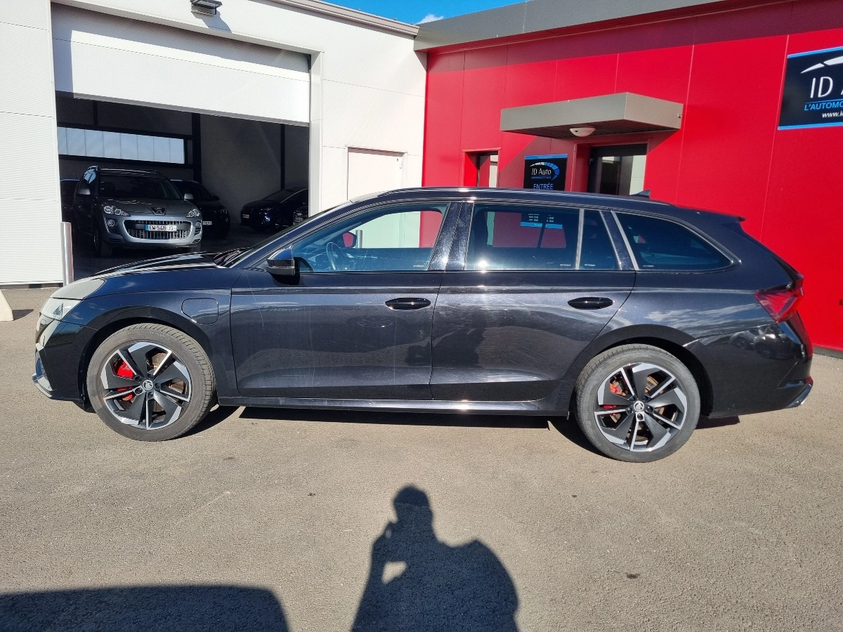 Skoda Octavia Combi 1.4 TSI IV 245 Hybrid PHEV RS DSG, Garanti 1 an, Très bel état de présentation COMBI 1.4 TSI IV 245H 150 HYBRID PHEV RS 4X2 DSG BVA — photo 2