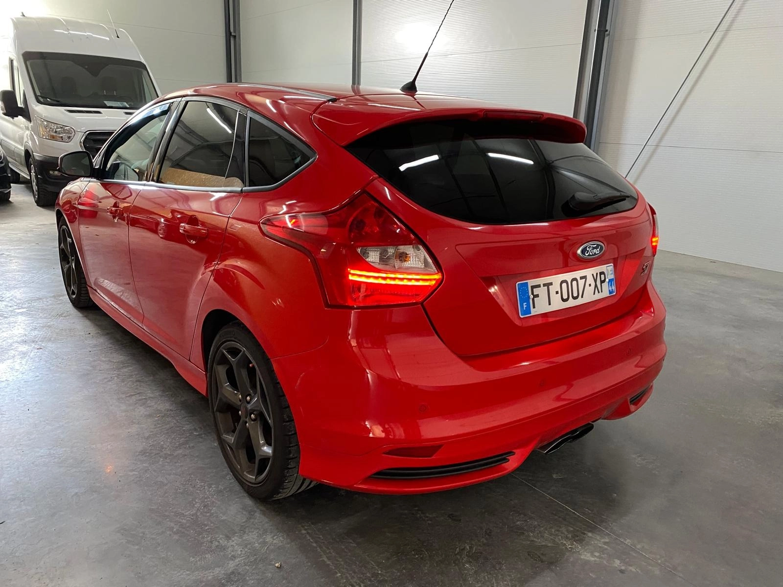 Ford Focus 2.0 ECOBOOST ST 2.0 SCTI 250 - GARANTIE 12 MOIS 2.0 ECOBOOST 250 ST — photo 3