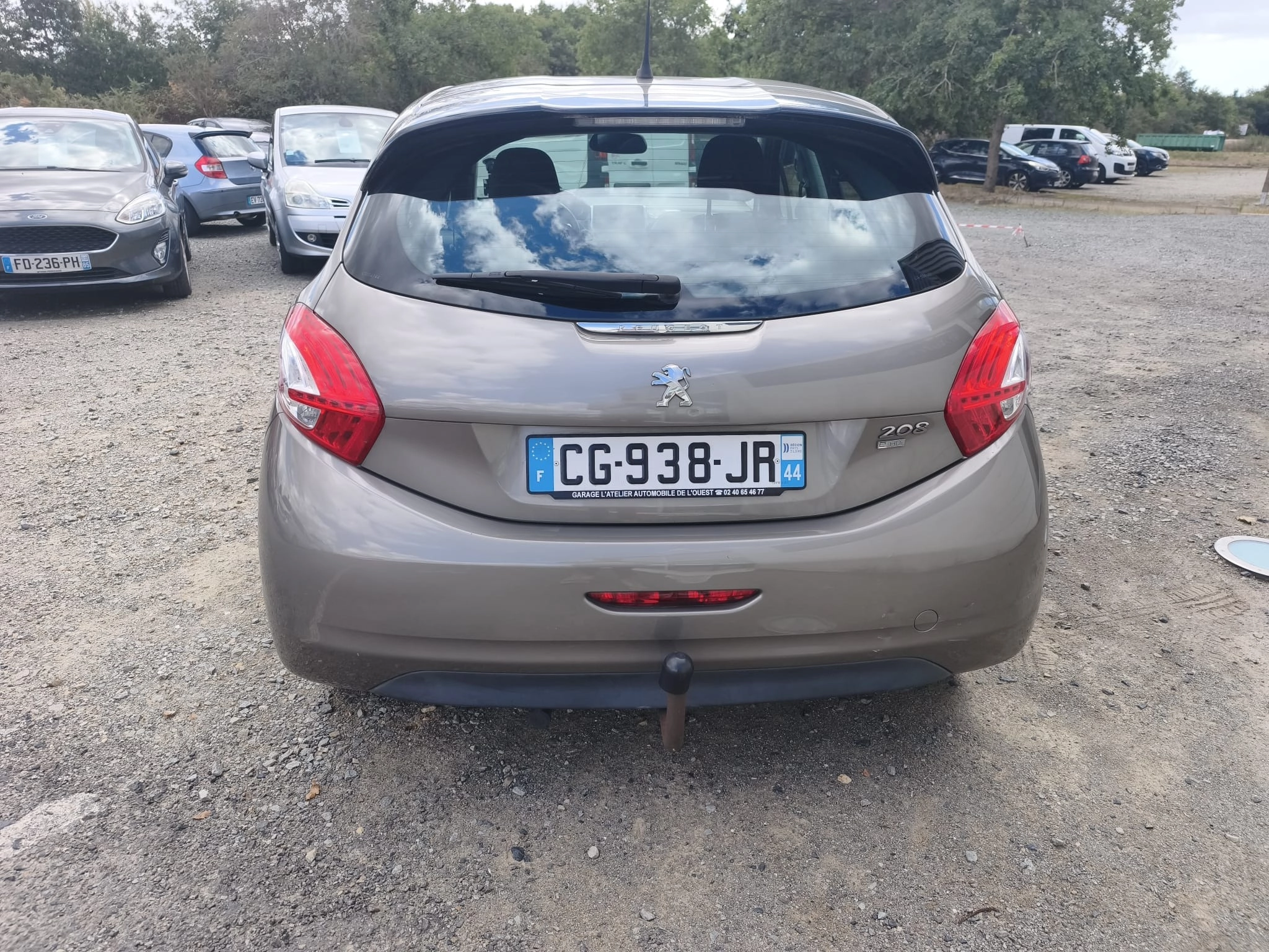 Peugeot 208 GENERATION-I 1.4 E-HDI 70 ACTIVE BMP BVA — photo 4