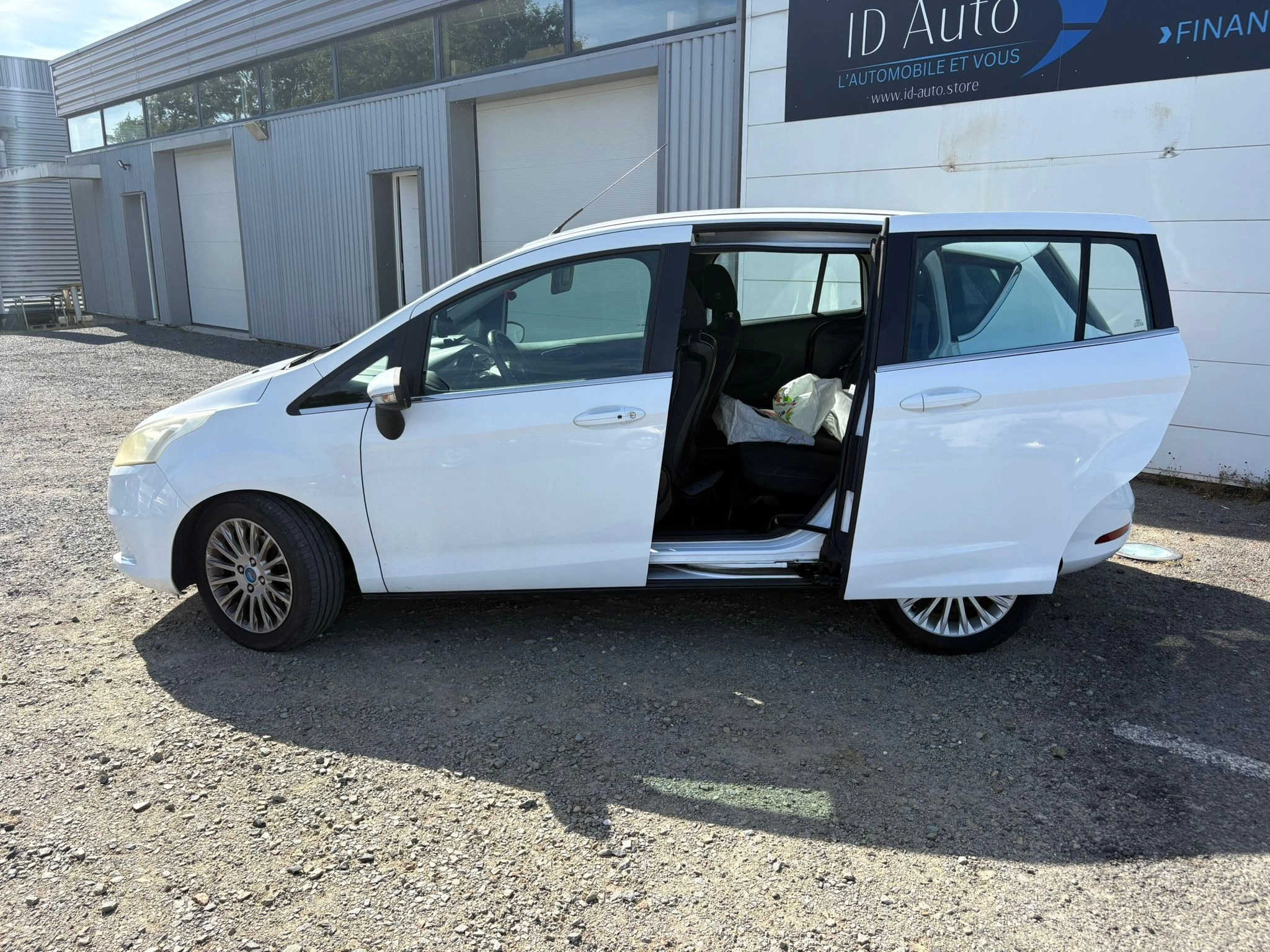 Ford B-max 1.0 ECOBOOST 120 TITANIUM START-STOP — photo 2