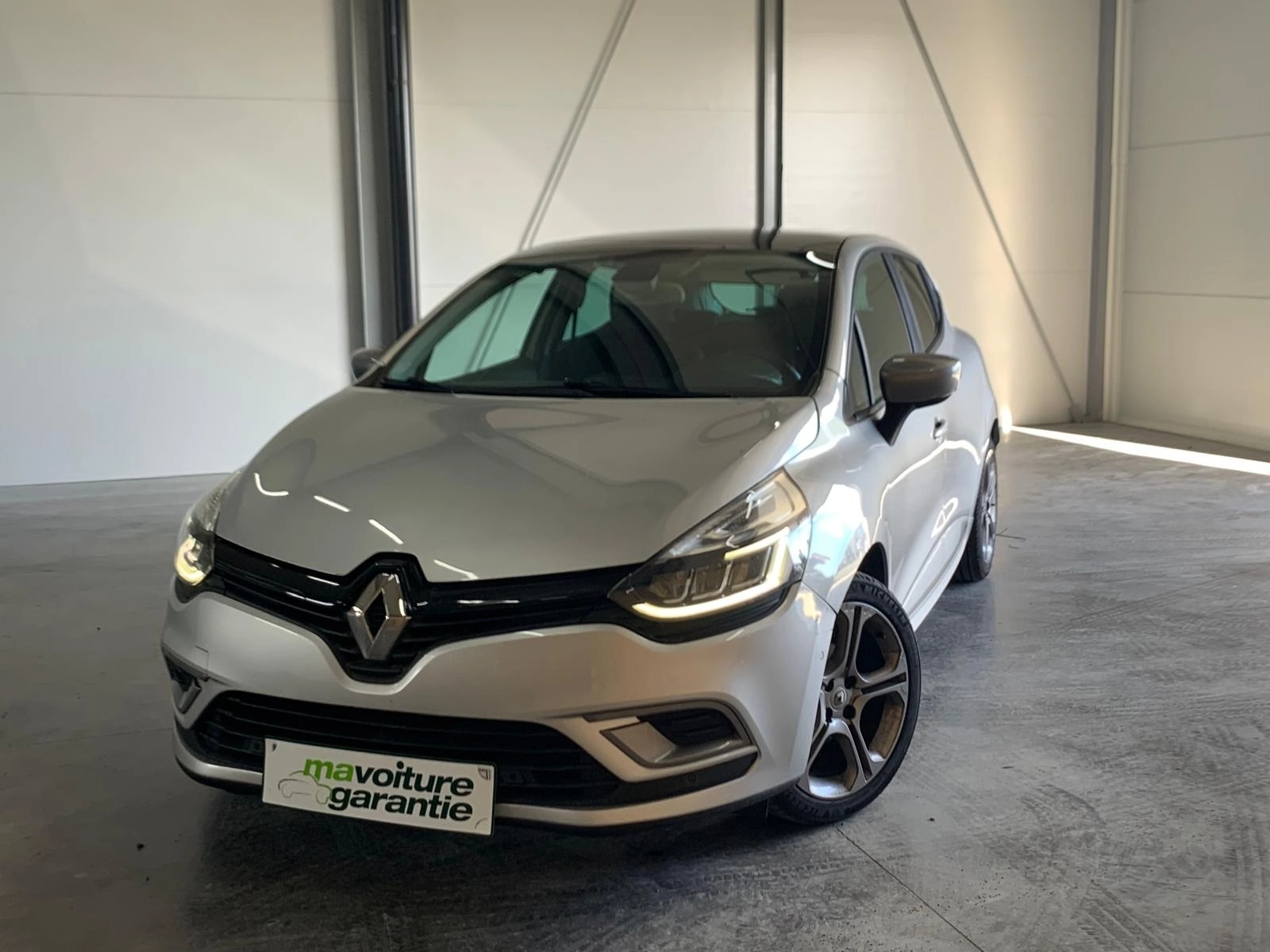 Voiture d'occasion Renault Clio en Vendée chez IDE AUTO
