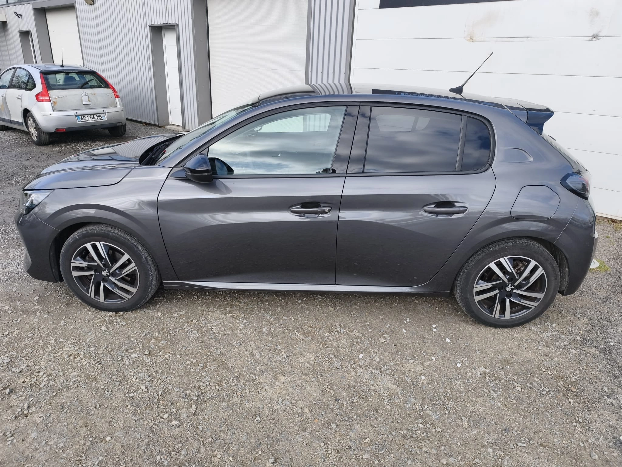 Peugeot 208 GENERATION-II 1.2 PURETECH 100 ALLURE PACK EAT BVA START-STOP — photo 2